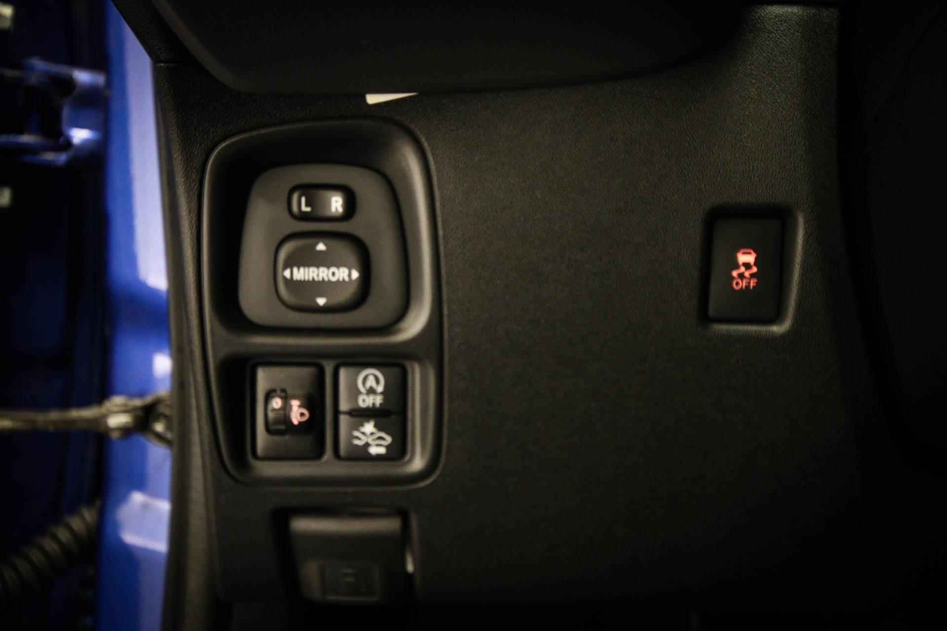 Toyota Aygo 1.0 VVT-i x-clusiv | CLIMA | HALF LEDER | DAB | APPLE | CAMERA | 15" | DEALER ONDERHOUDEN - 25/45