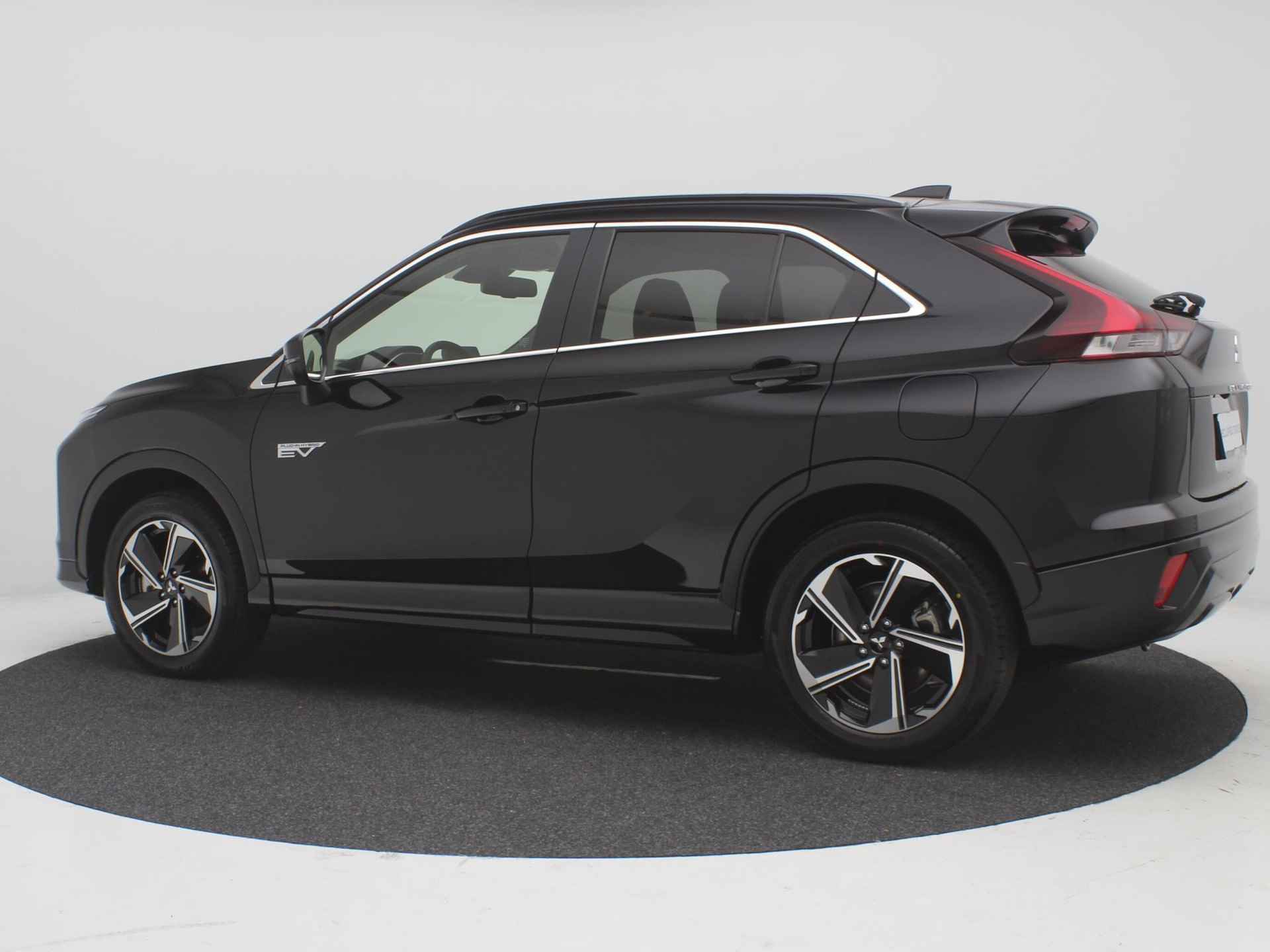 Mitsubishi Eclipse Cross 2.4 PHEV Executive / 8 Jaar Fabrieksgarantie / Navigatie + Apple Carplay/Android Auto / Full Option / Parkeerhulp / Climate control / - 9/52