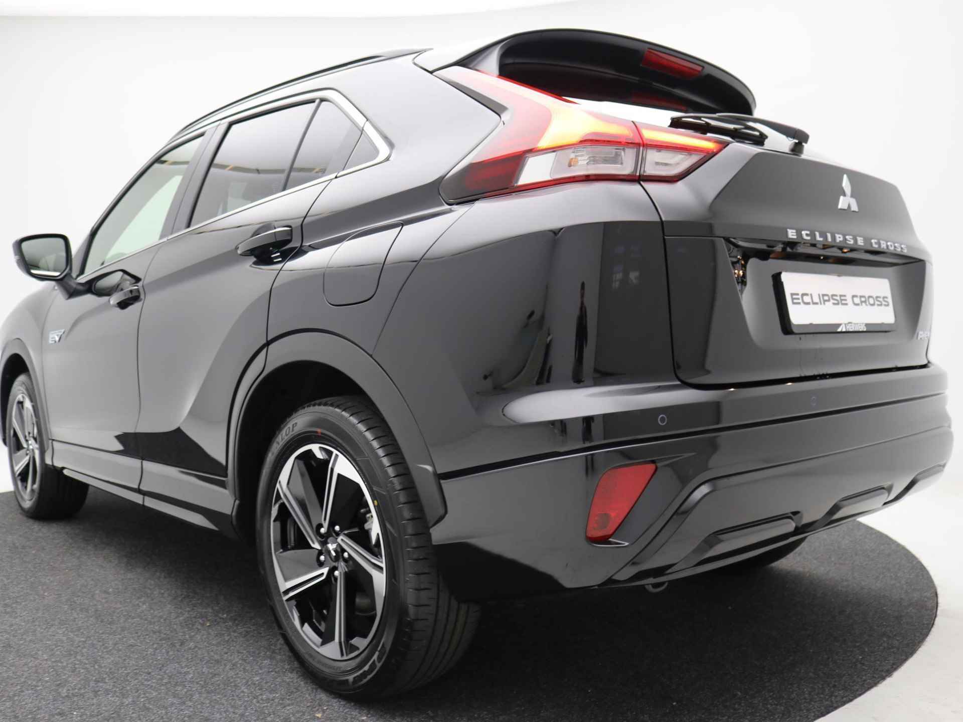 Mitsubishi Eclipse Cross 2.4 PHEV Executive / 8 Jaar Fabrieksgarantie / Navigatie + Apple Carplay/Android Auto / Full Option / Parkeerhulp / Climate control / - 21/52