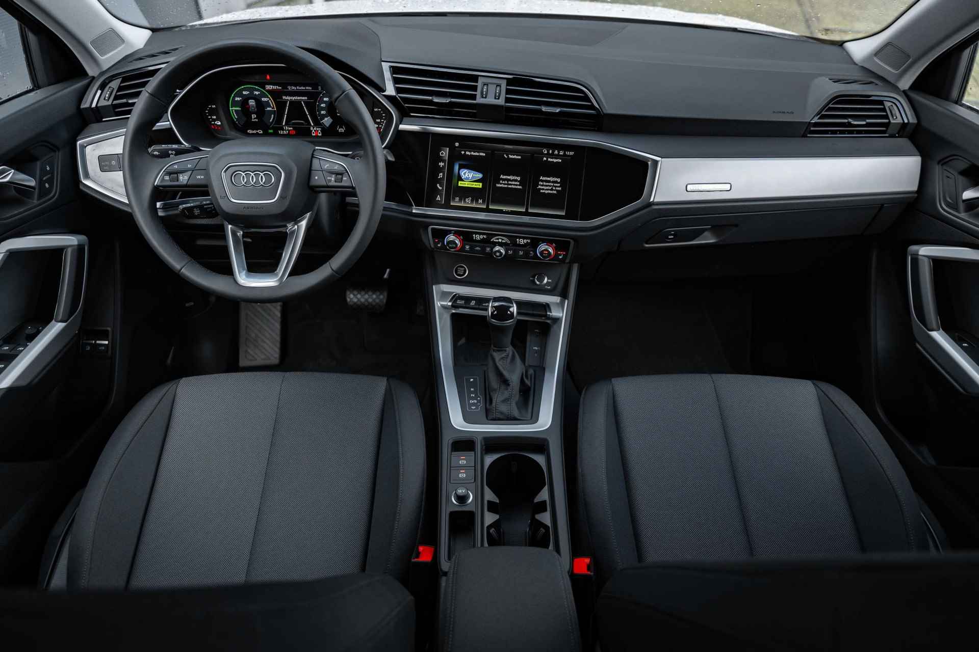 Audi Q3 45 TFSI e S-Line |Adaptieve cruise | Carplay  | Stoelverwarming - 19/46
