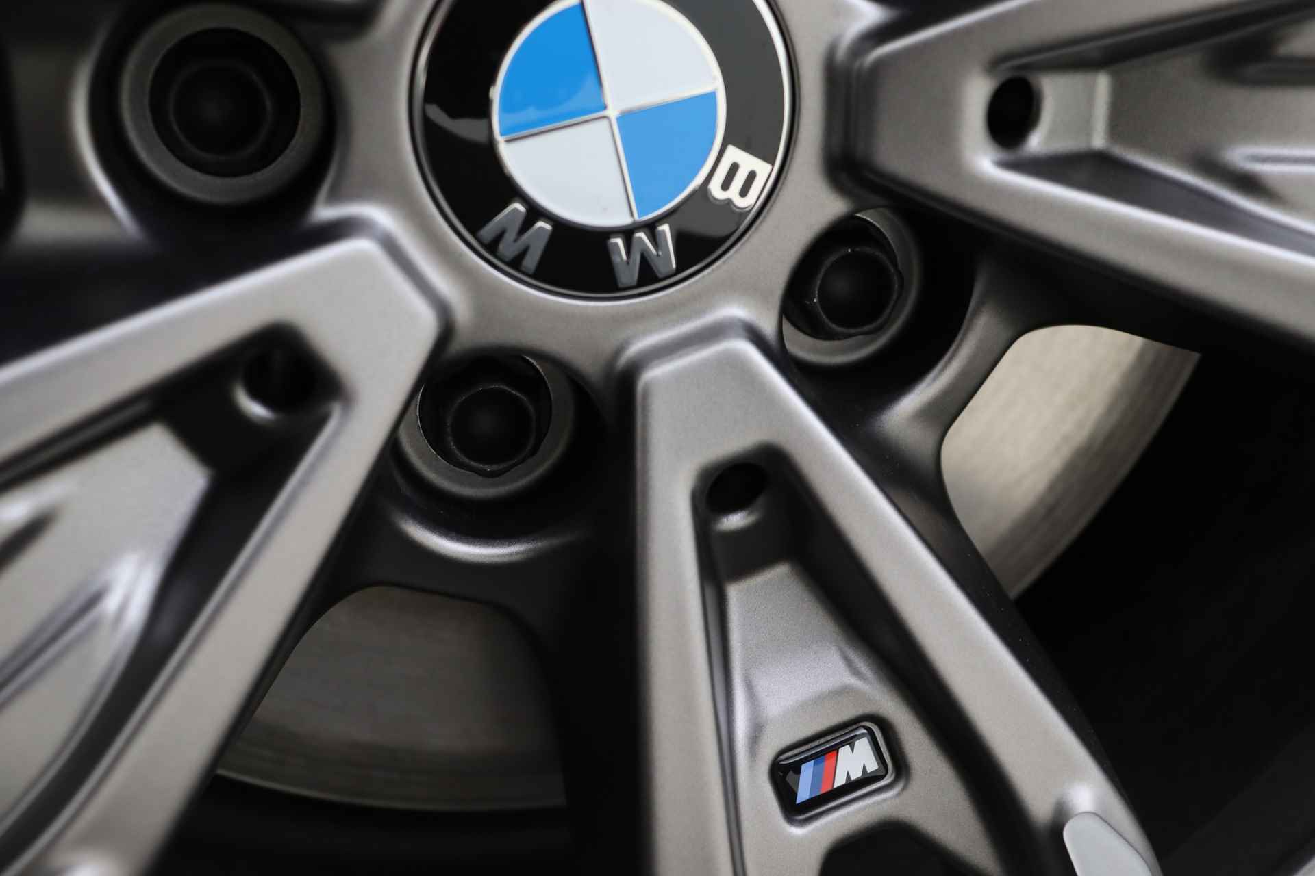 BMW 4 Serie Coupé M440i High Executive Automaat / Schuif-kanteldak / Laserlight / Driving Assistant Professional / M Sportonderstel / Harman Kardon / Parking Assistant Plus - 76/82