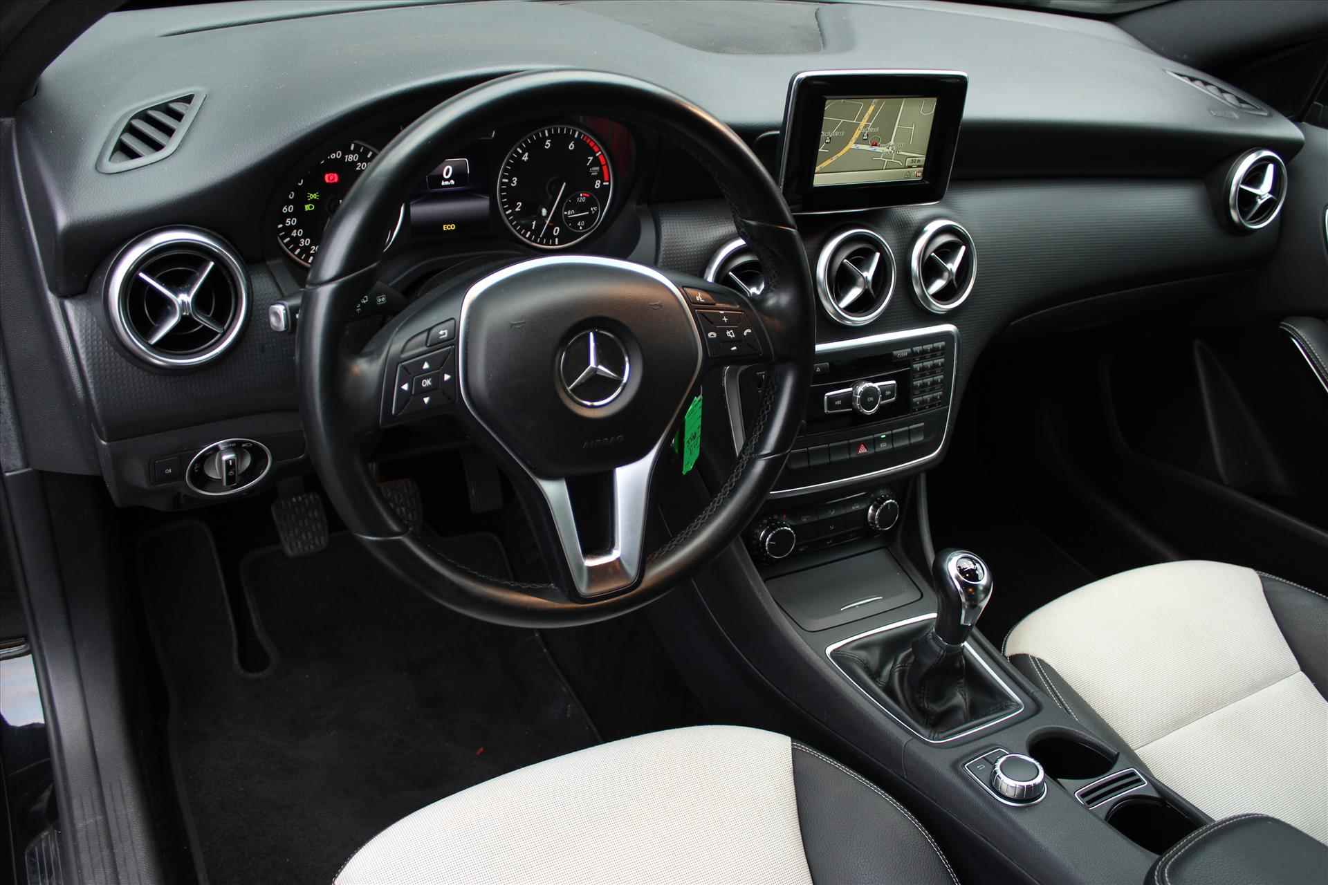 Mercedes A-Klasse A 180 BlueEFFICIENCY 122pk | Camera | NAVI | Cruise | LED - 3/32