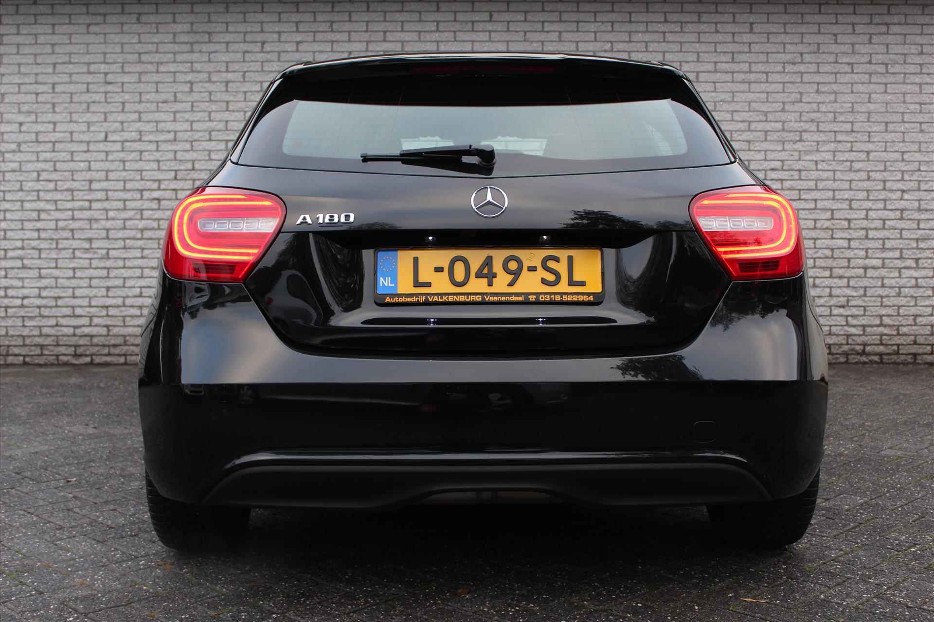 Mercedes A-Klasse A 180 BlueEFFICIENCY 122pk | Camera | NAVI | Cruise | LED - 8/32