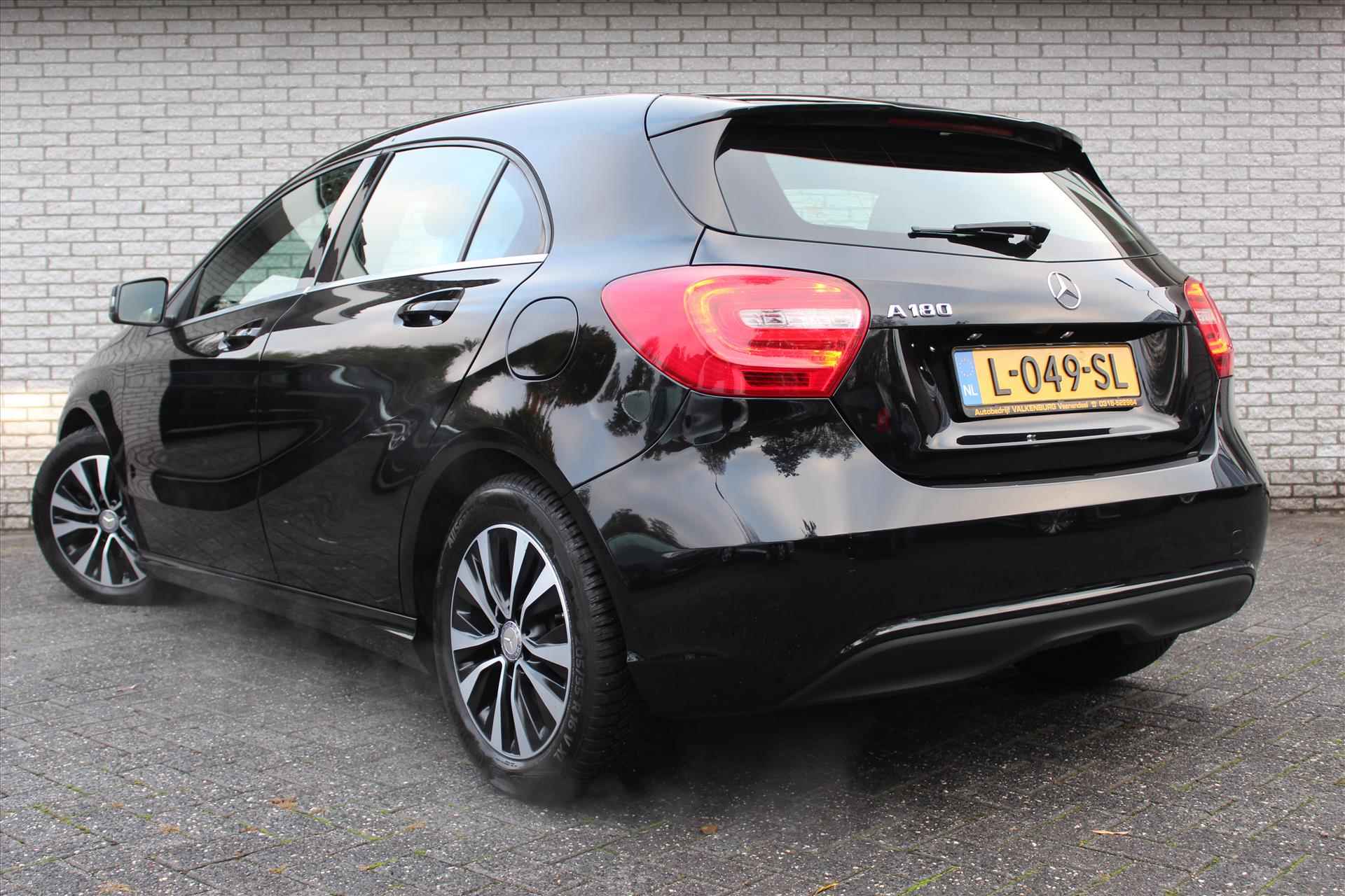 Mercedes A-Klasse A 180 BlueEFFICIENCY 122pk | Camera | NAVI | Cruise | LED - 18/32