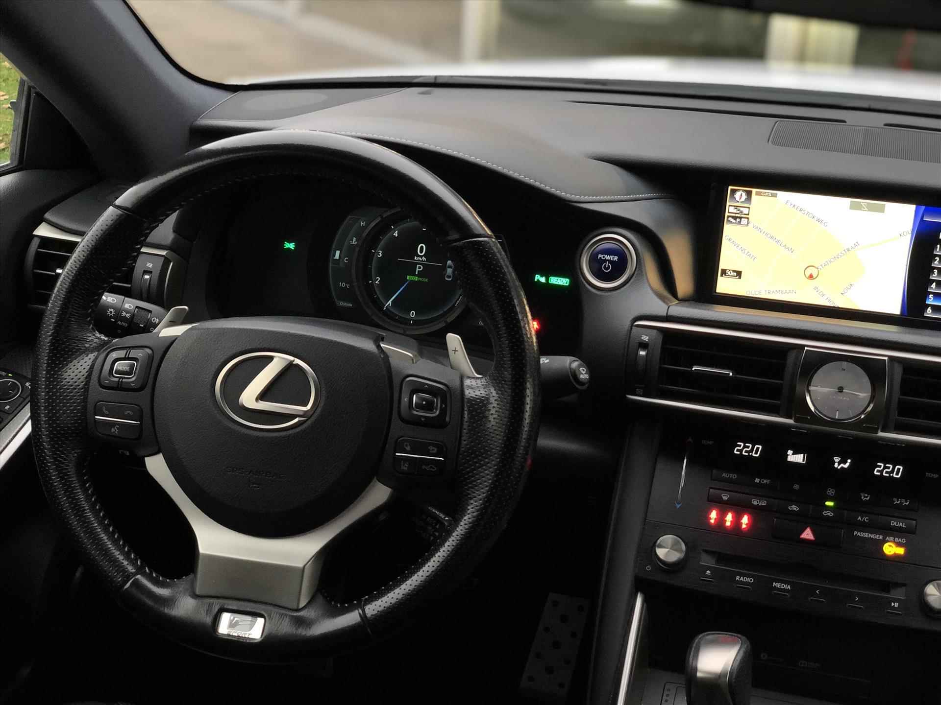 Lexus Is 300h 223pk F Sport Line | Premium Navigatie, Leer, Geheugenfunctie, Stoelventilatie, Parkeersensoren, Adaptive cruise control - 21/48