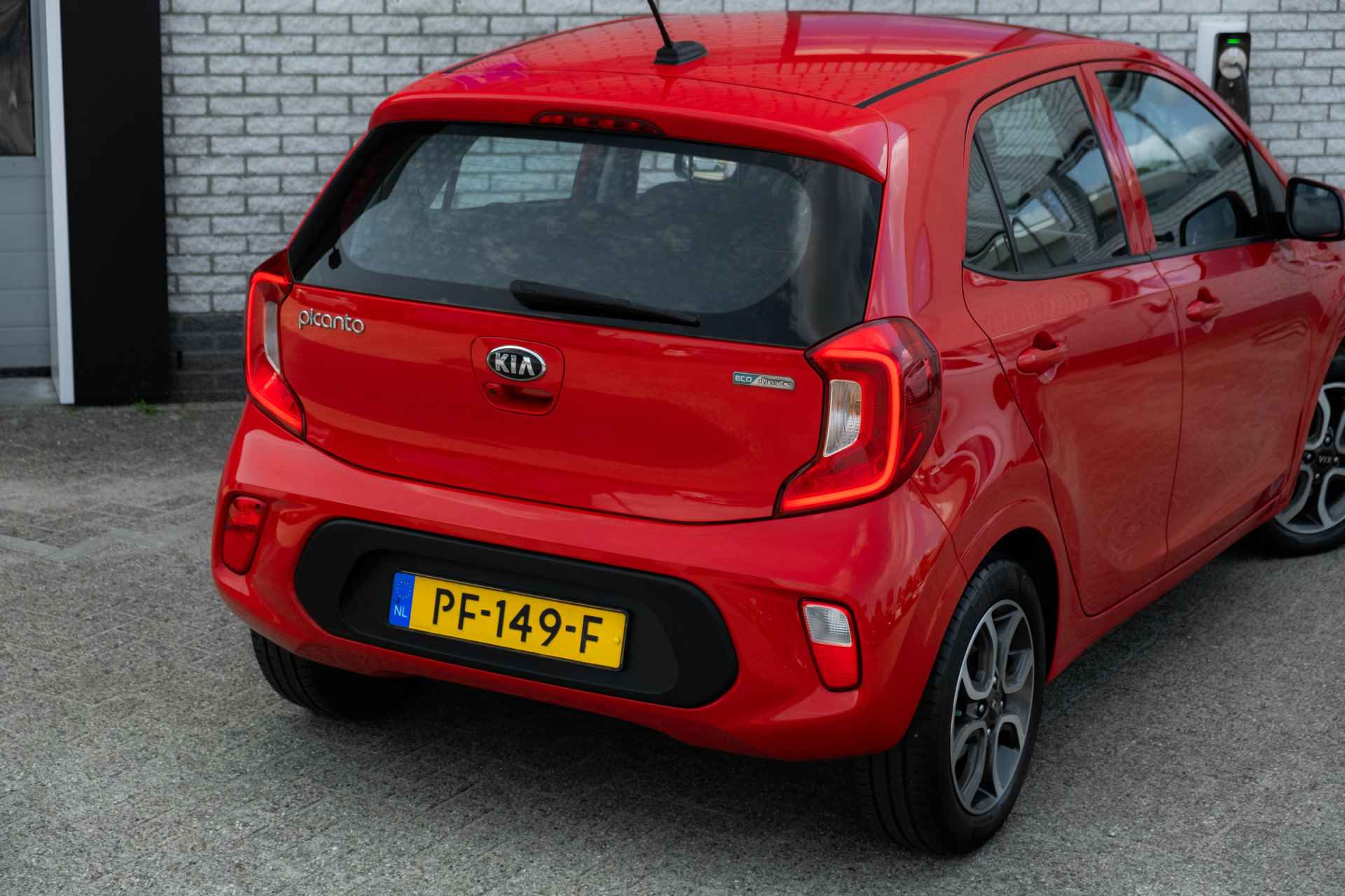 Kia Picanto 1.0 CVVT EconomyLine | navigatie | lichtmetalen velgen | achteruitrijcamera | climate control | incl. Bovag rijklaarpakket met 12 maanden garantie - 17/38