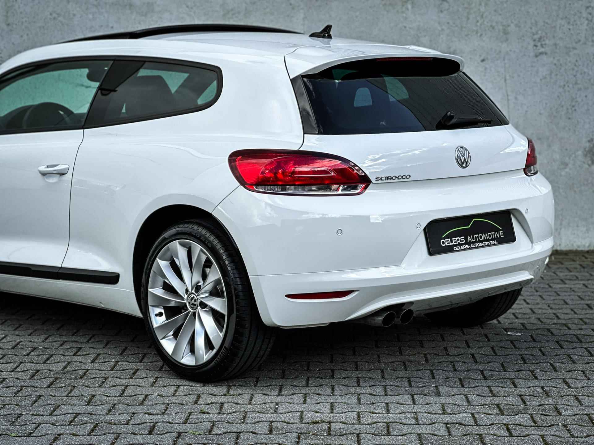 Volkswagen Scirocco 1.4 TSI Highline | UNIEK! | 14dkm | 1e eig. | Clima | Navi | Panorama | Xenon | H.Leder | - 8/47