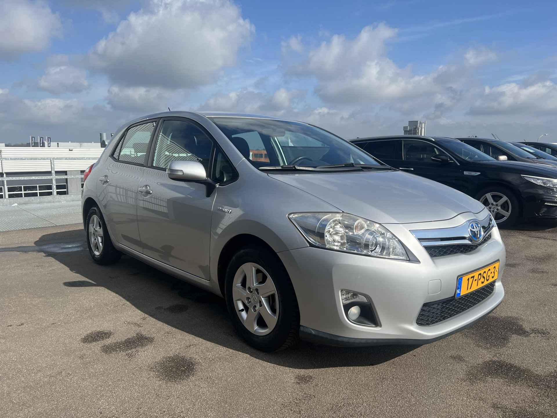 Toyota Auris 1.8 Full Hybrid Aspiration Automaat, Climate control, Cruise control, Parkeersensoren achter, Volledig Dealeronderhoudem, Radio/Cd-Speler, Smart Key - 7/33