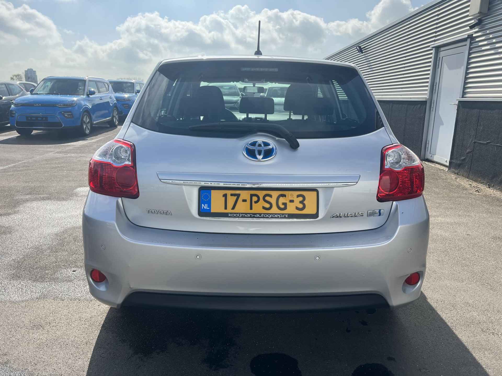 Toyota Auris 1.8 Full Hybrid Aspiration Automaat, Climate control, Cruise control, Parkeersensoren achter, Volledig Dealeronderhoudem, Radio/Cd-Speler, Smart Key - 9/33