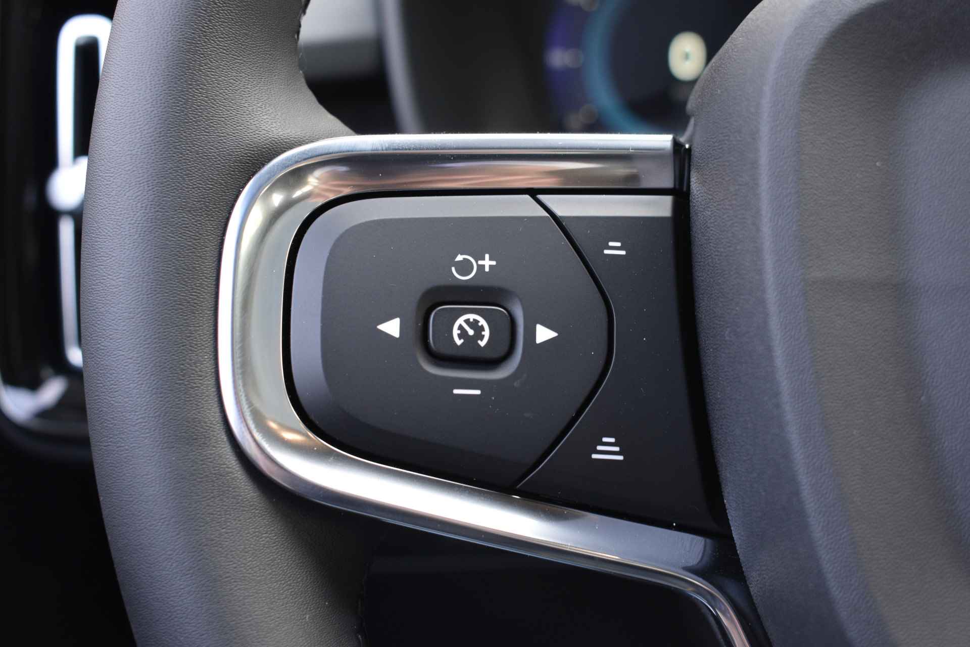 Volvo C40 Recharge 231pk Electric Plus | Panoramadak | Apple CarPlay | 19" | Camera | Warmtepomp - 20/47