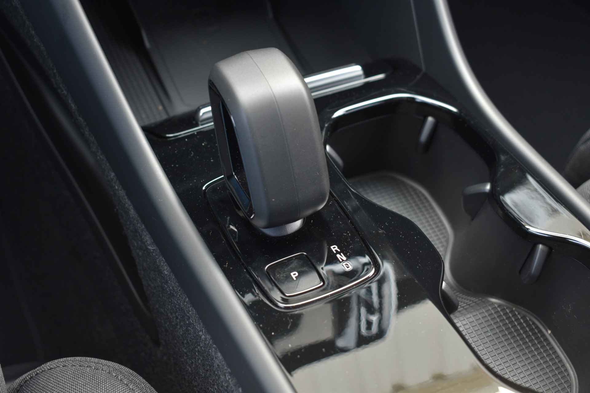 Volvo C40 Recharge 231pk Electric Plus | Panoramadak | Apple CarPlay | 19" | Camera | Warmtepomp - 30/47