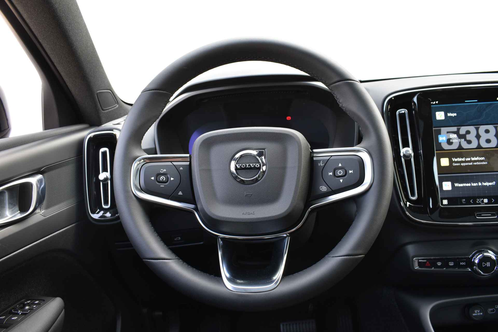 Volvo C40 Recharge 231pk Electric Plus | Panoramadak | Apple CarPlay | 19" | Camera | Warmtepomp - 44/47