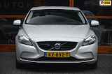 Volvo V40 D3 Automaat Momentum | Adaptive Cruise | Trekhaak | Standkachel | BLIS | Stoelverwarming | Lane assist |