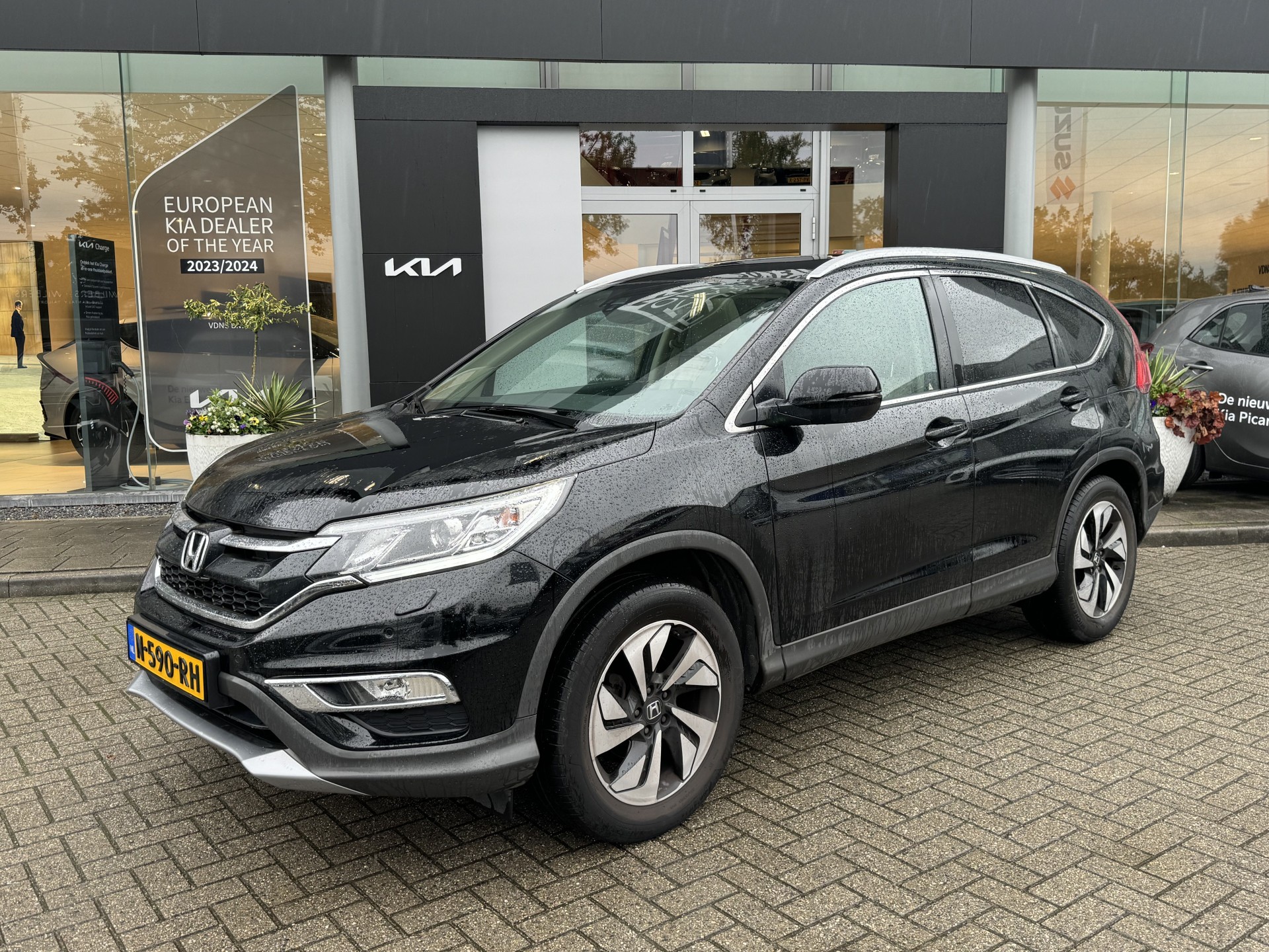 Honda CR-V 2.0 4WD Executive 96dkm Leer Panoramadak 1.500 kg trekgewicht info: 0492588976