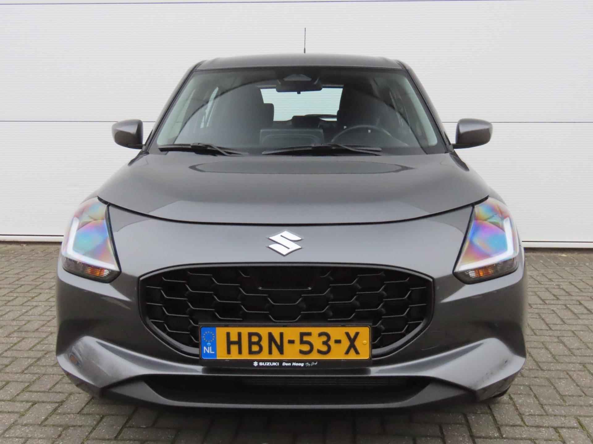 Suzuki SWIFT 1.2 Comfort Smart Hybrid / Apple Carplay / Andriod auto / - 4/34