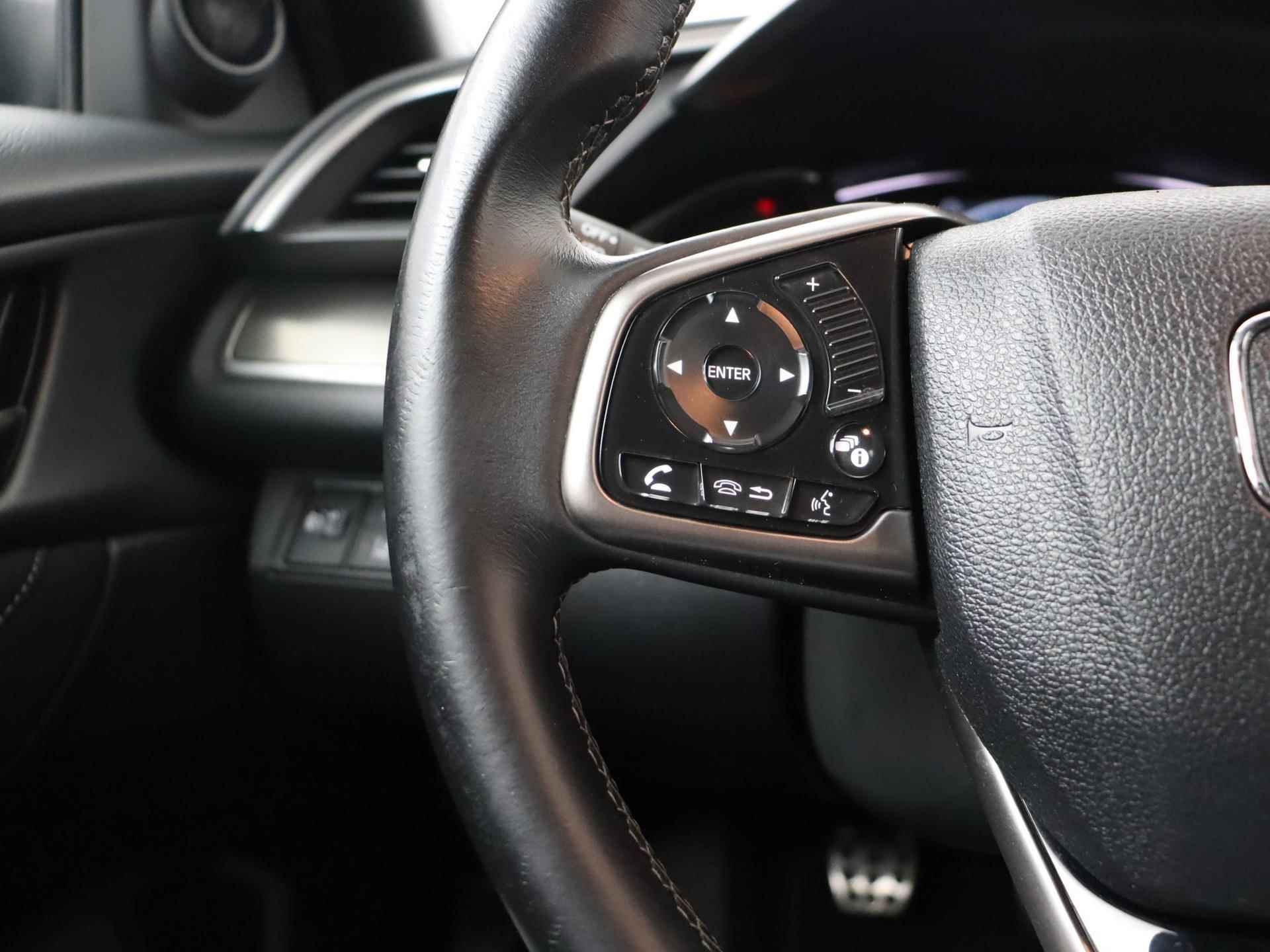 Honda Civic 1.0 i-VTEC Elegance | Navigatie | Camera | Climate control | Stoelverwarming - 15/38