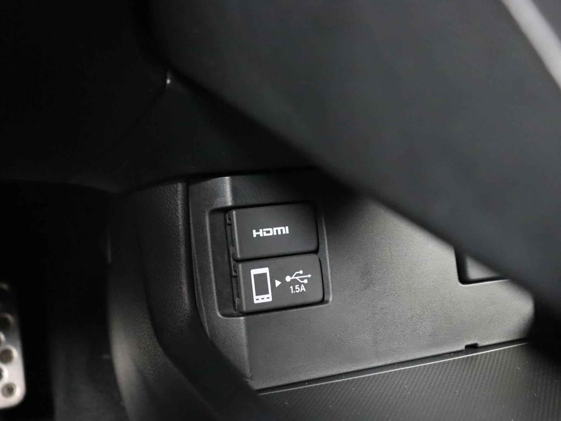 Honda Civic 1.0 i-VTEC Elegance | Navigatie | Camera | Climate control | Stoelverwarming - 31/38