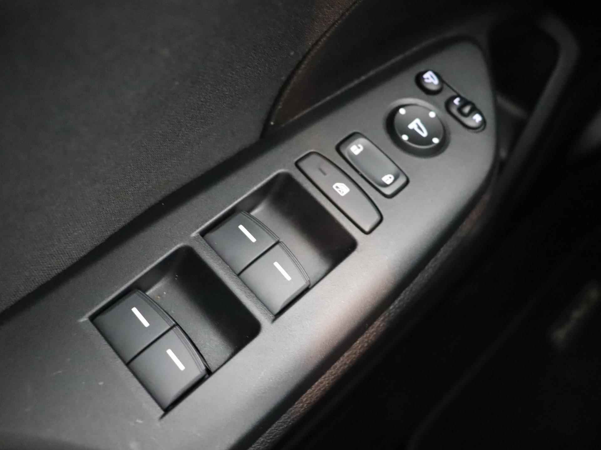 Honda Civic 1.0 i-VTEC Elegance | Navigatie | Camera | Climate control | Stoelverwarming - 7/38