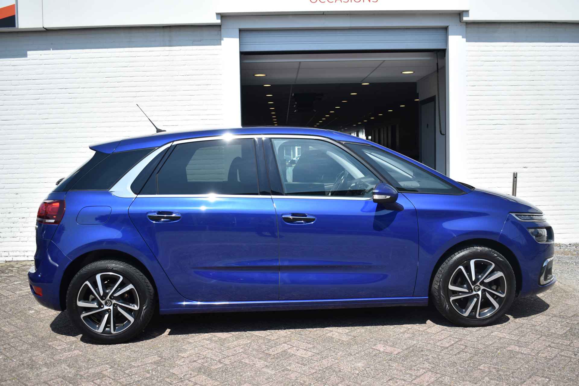 Citroën C4 Picasso PureTech 130 Shine Navi | Airco | Keyless | Trekhaak | -- - 18/22