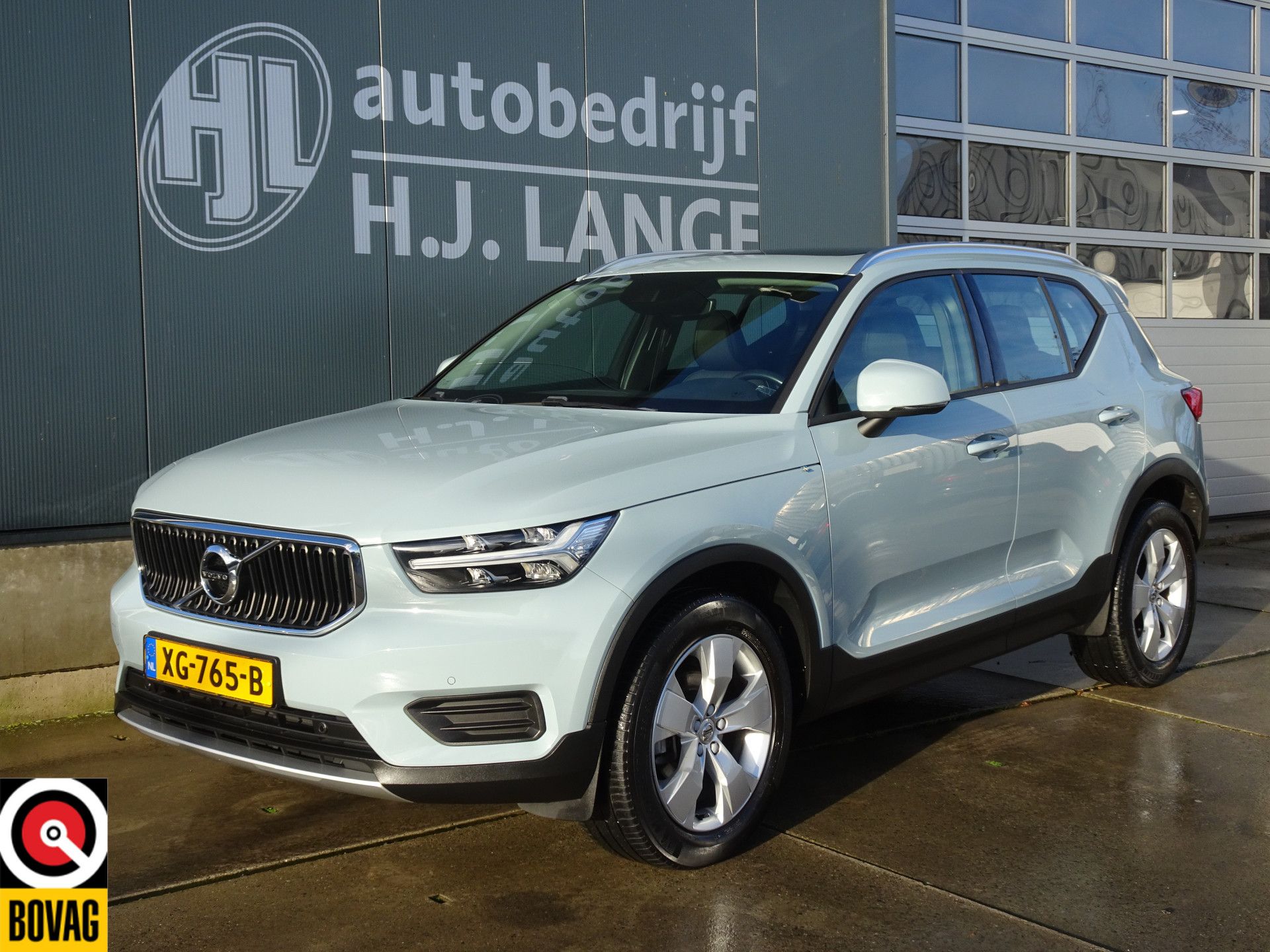 Volvo XC40 1.5 T3 Momentum pano dak