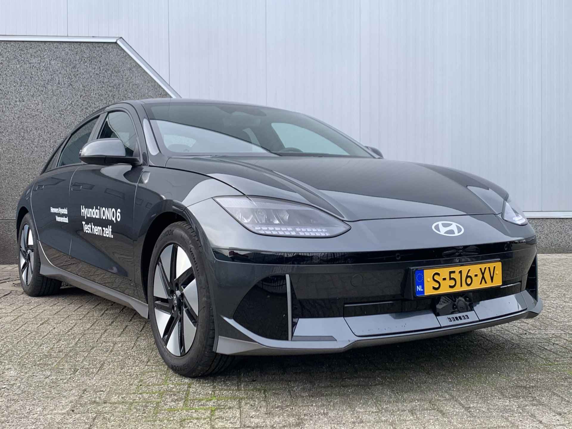 Hyundai IONIQ 6 Style 53 kWh / 429 km WLTP* Actieradius / Navigatie / 18" LMV / NL Auto / - 11/74