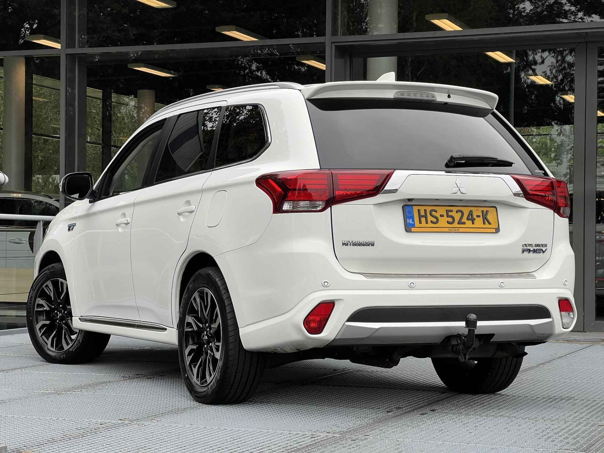 Mitsubishi Outlander 2.0 PHEV Instyle | Leder | Navigatie | Afneembare trekhaak - 7/36