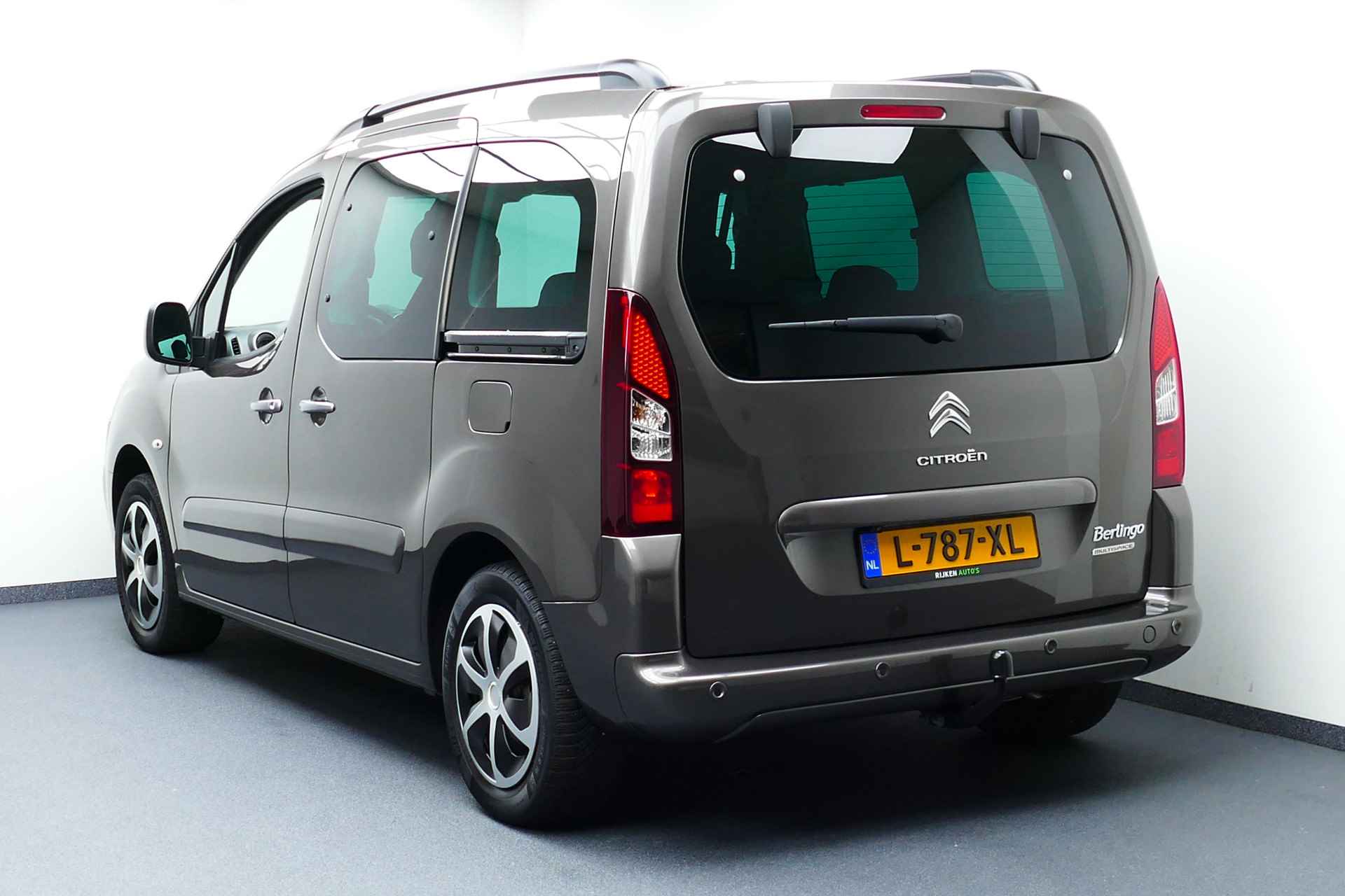 Citroën Berlingo Multispace 1.2 110pk XTR. Navi, Camera, Airco, Cruise, PDC V+A, Haak 1300kg - 6/32