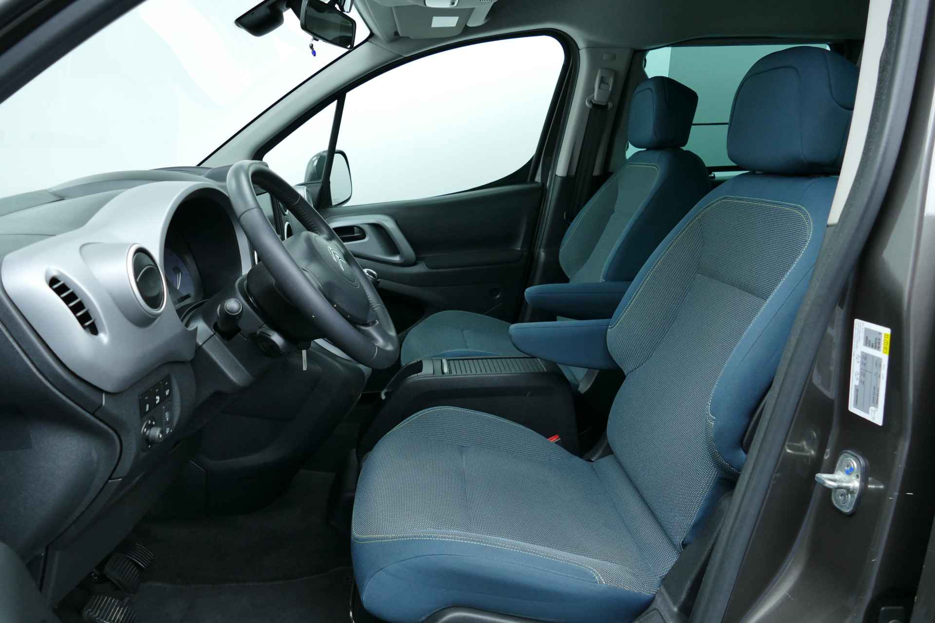 Citroën Berlingo Multispace 1.2 110pk XTR. Navi, Camera, Airco, Cruise, PDC V+A, Haak 1300kg - 11/32