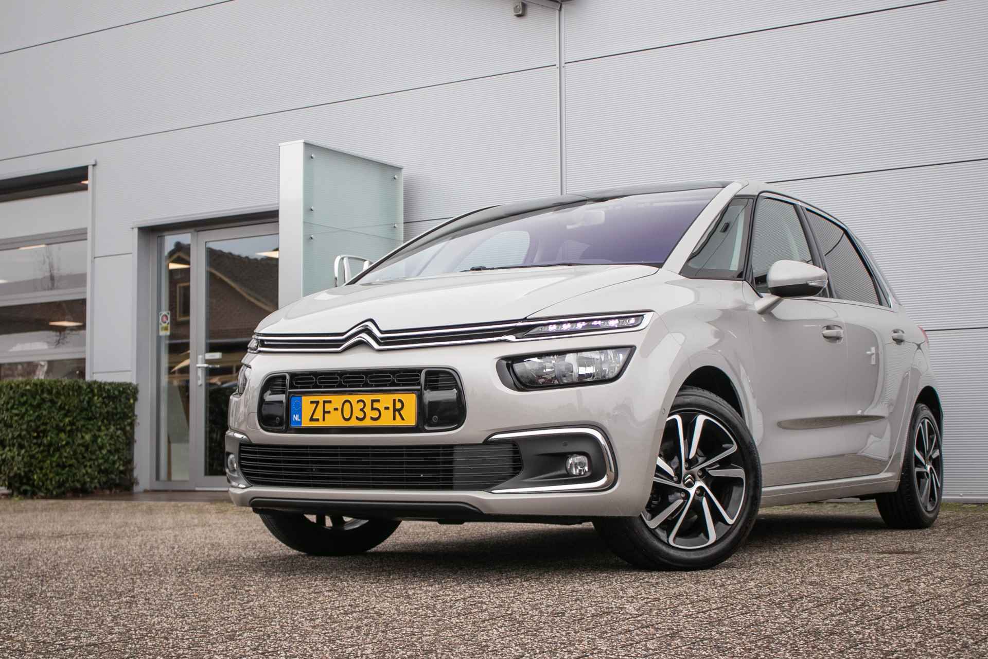 Citroën C4 Picasso 1.2 PureTech Feel - All-in rijklrprs | trekhaak | massagestoelen | Nav | Cam - 14/48