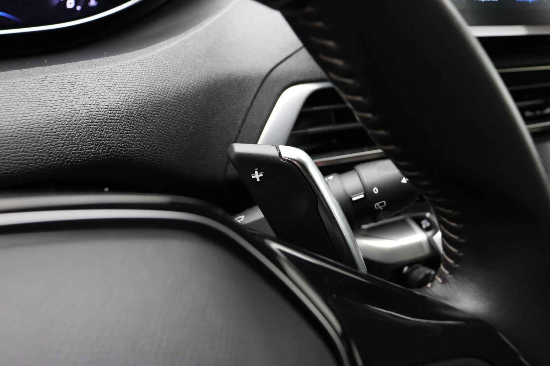 Peugeot 5008 1.2 PureTech Active Pack | 19INCH Black Pakket Velgen| Automaat | Navigatie | Climate & Cruise Control | Camera | LED | LMV | 27000KM | - 30/37