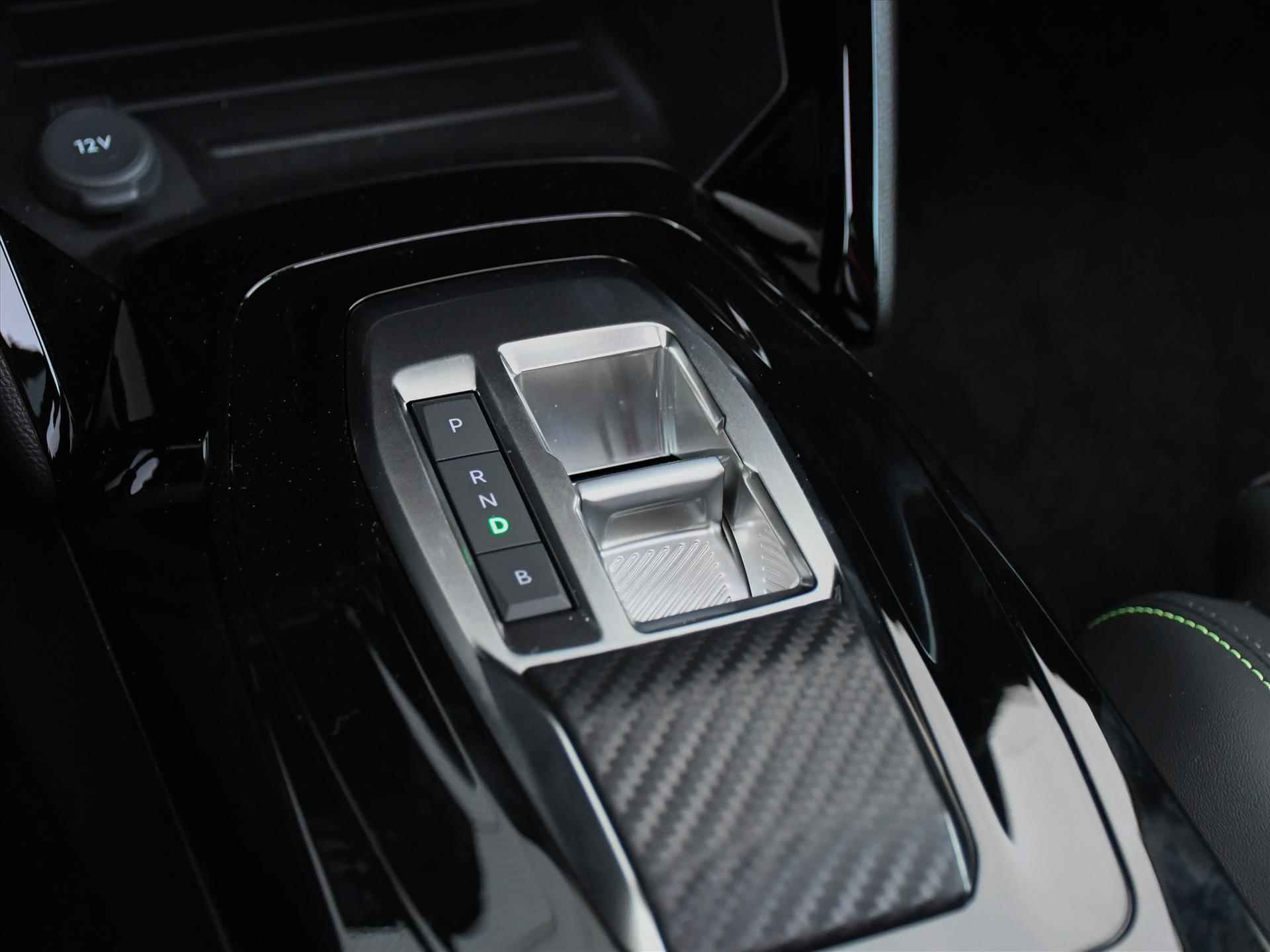 Peugeot e-2008 EV GT 54kWh 156pk Automaat SCHUIF-DAK | 18''LM | DODE HOEK | PDC + 360° CAM. | STANDKACHEL | ADAPT. CRUISE - 28/40