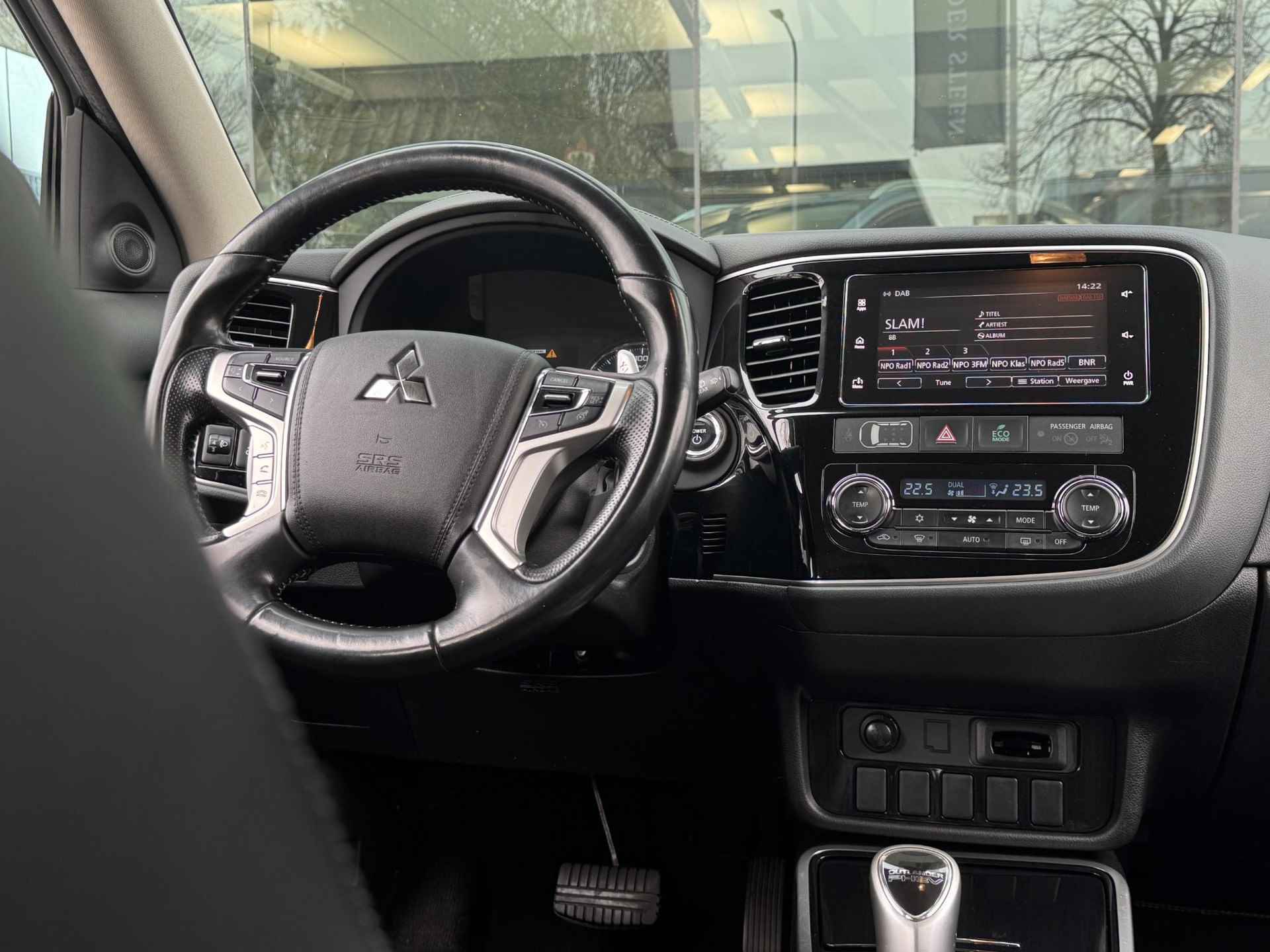 Mitsubishi Outlander 2.0 PHEV Pure Apple Carplay | NL Auto | Alcantara - 4/21