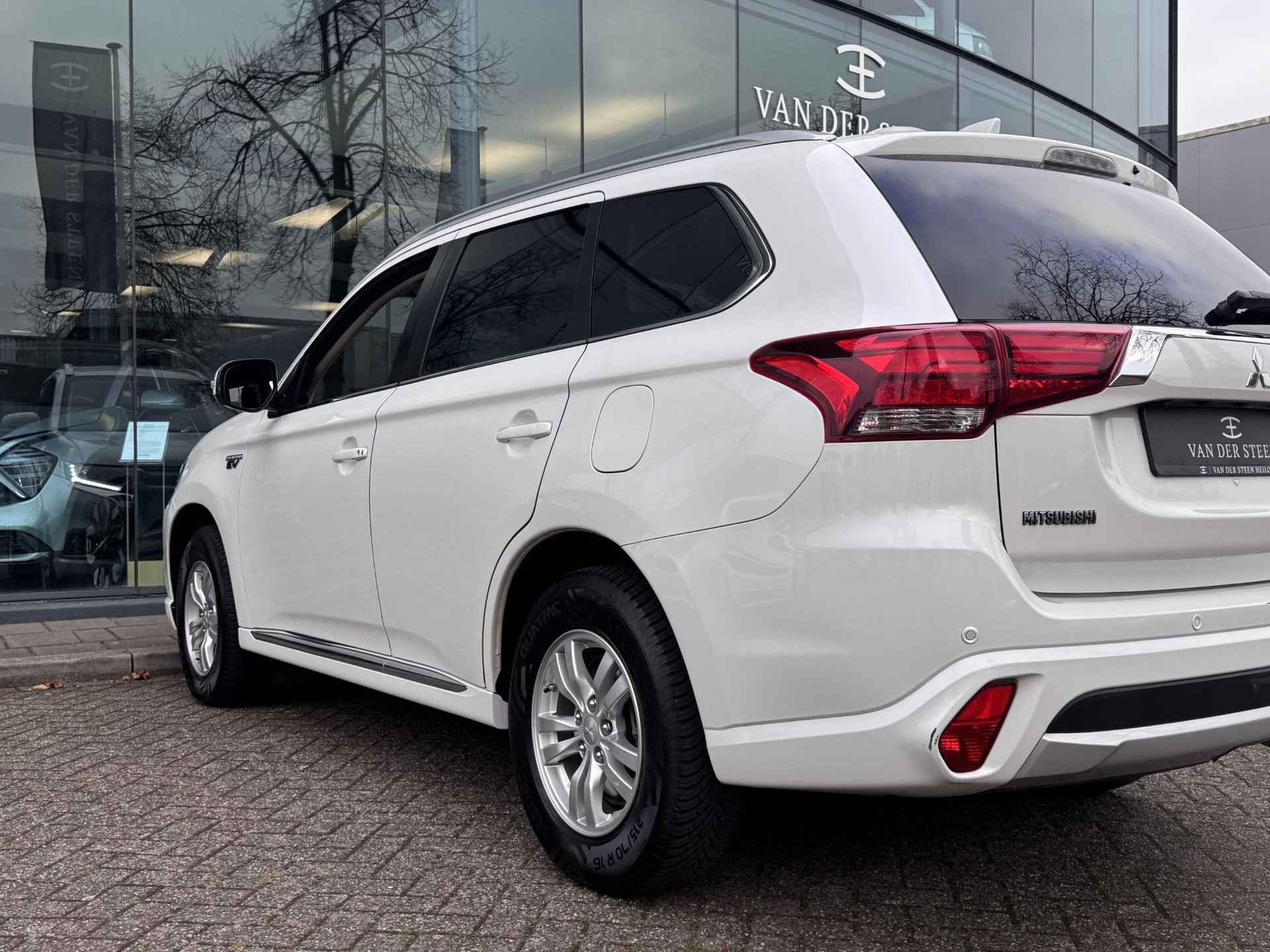 Mitsubishi Outlander 2.0 PHEV Pure Apple Carplay | NL Auto | Alcantara - 14/21