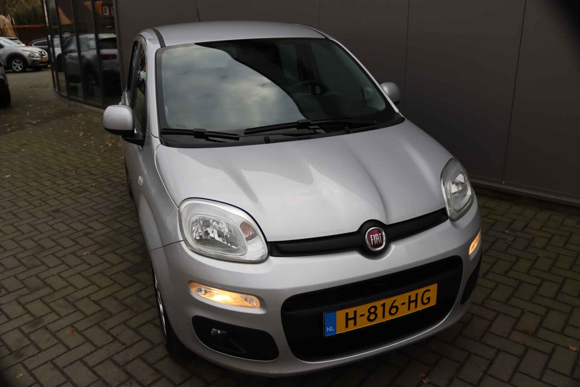 Fiat Panda 1.2i 70PK Lounge Trekhaak/Airco/Parkeerhulp - 9/26