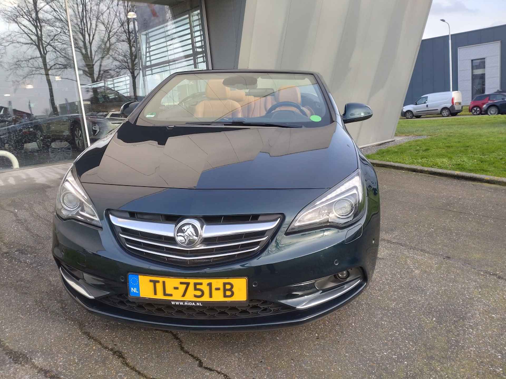 Opel Cascada 1.6 Turbo Innovation - 2/18