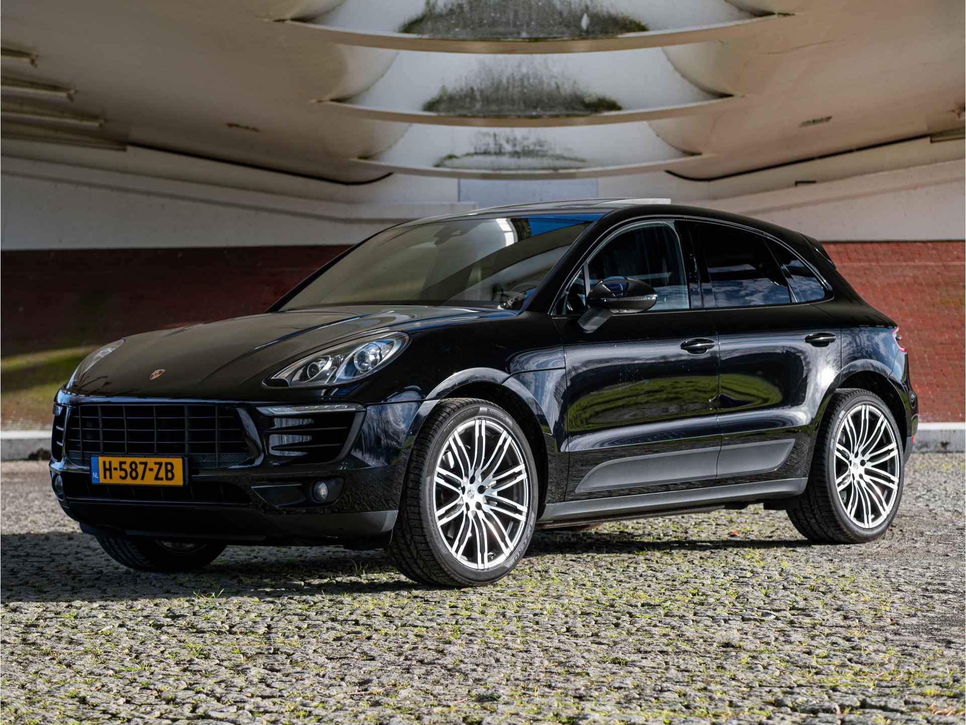 Porsche Macan 3.0 S | 21 Inch | PANO dak | Trekhaak | - 39/44