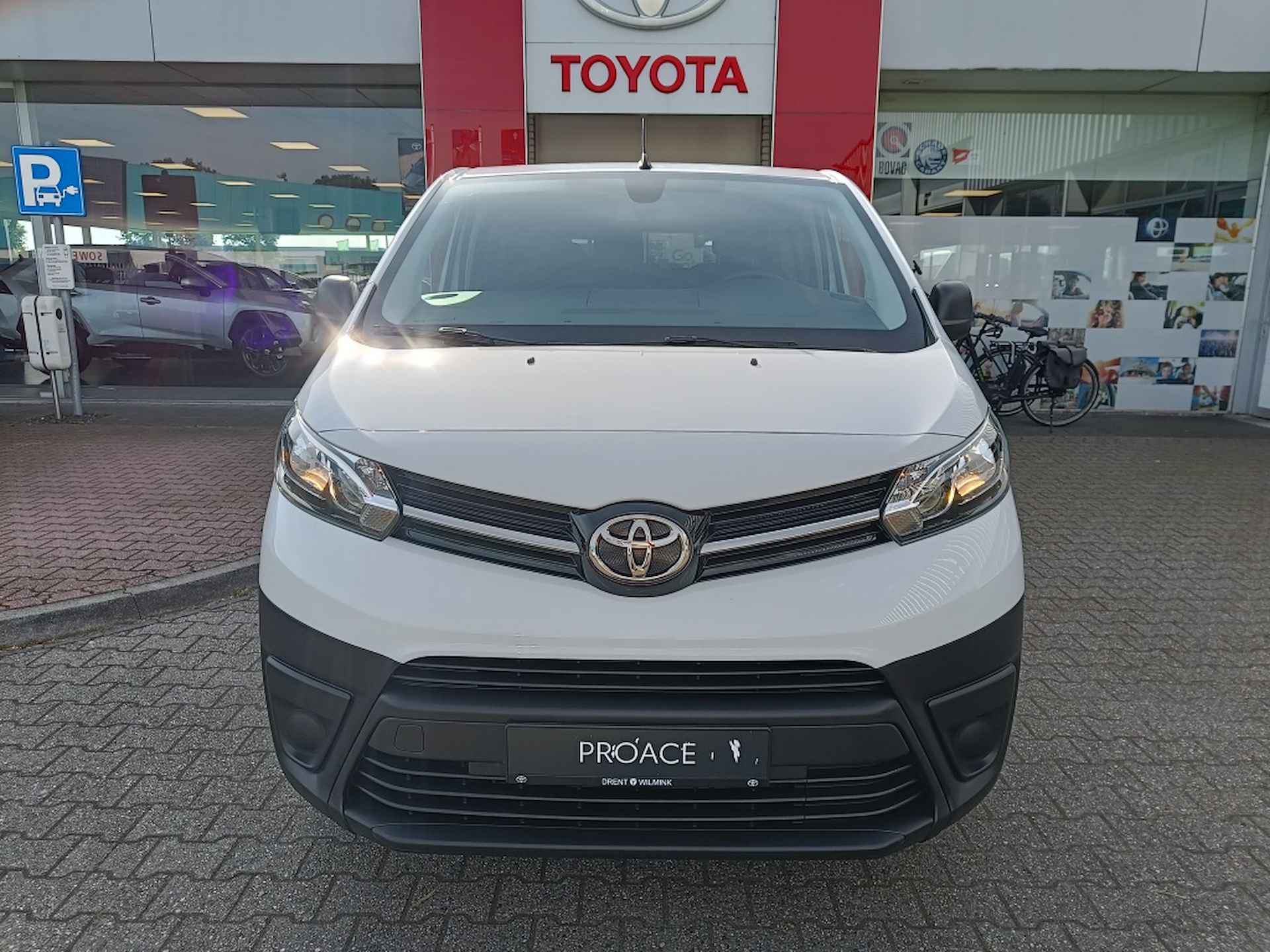 Toyota PROACE  Shuttle Long 75 kWh Cool | 9 pers. | Navi Pakket | - 6/30