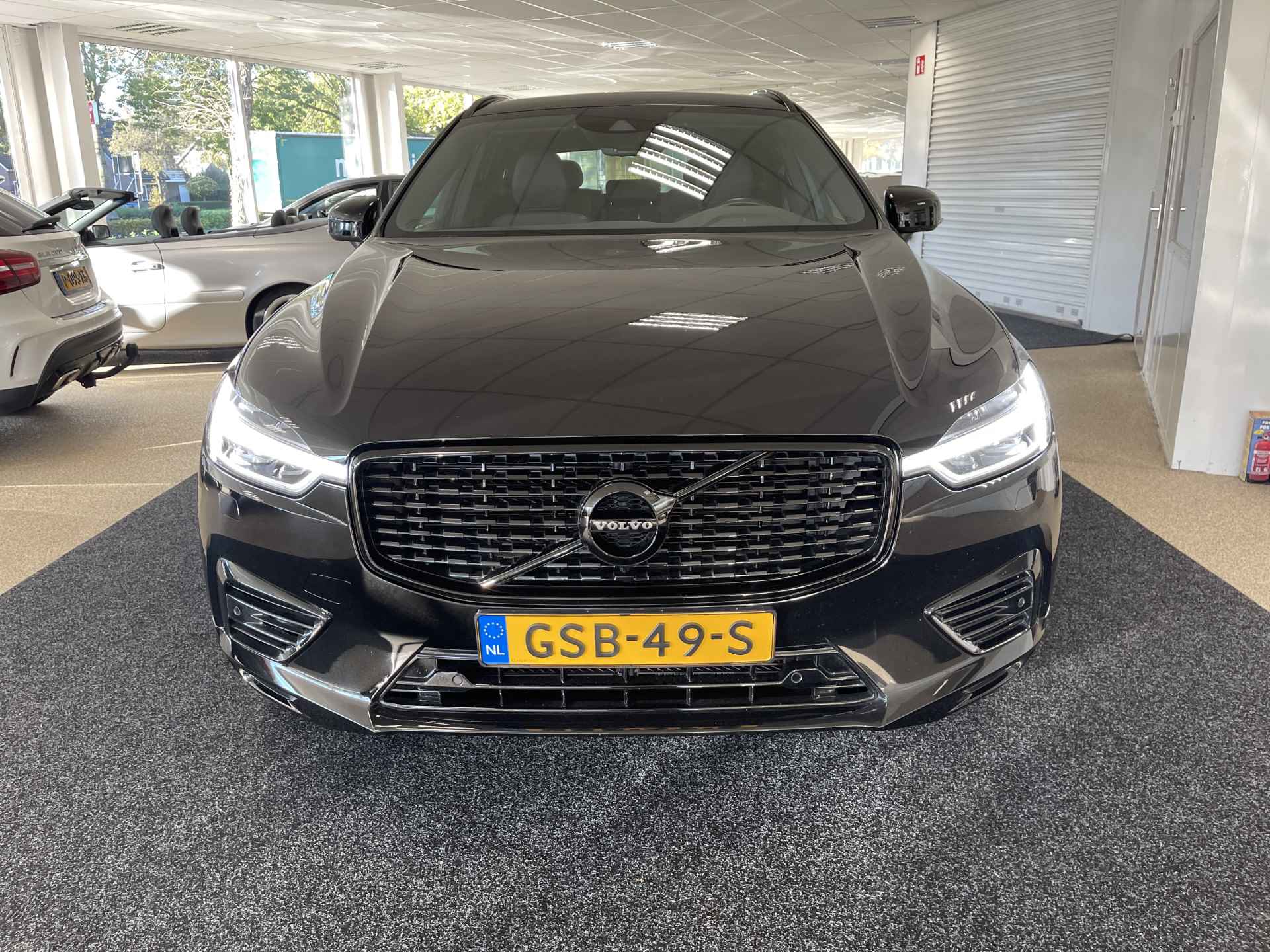 Volvo XC60 2.0 Recharge T6 AWD R-Design pano-dak,elec. trekhaak,harman/kardon - 3/20