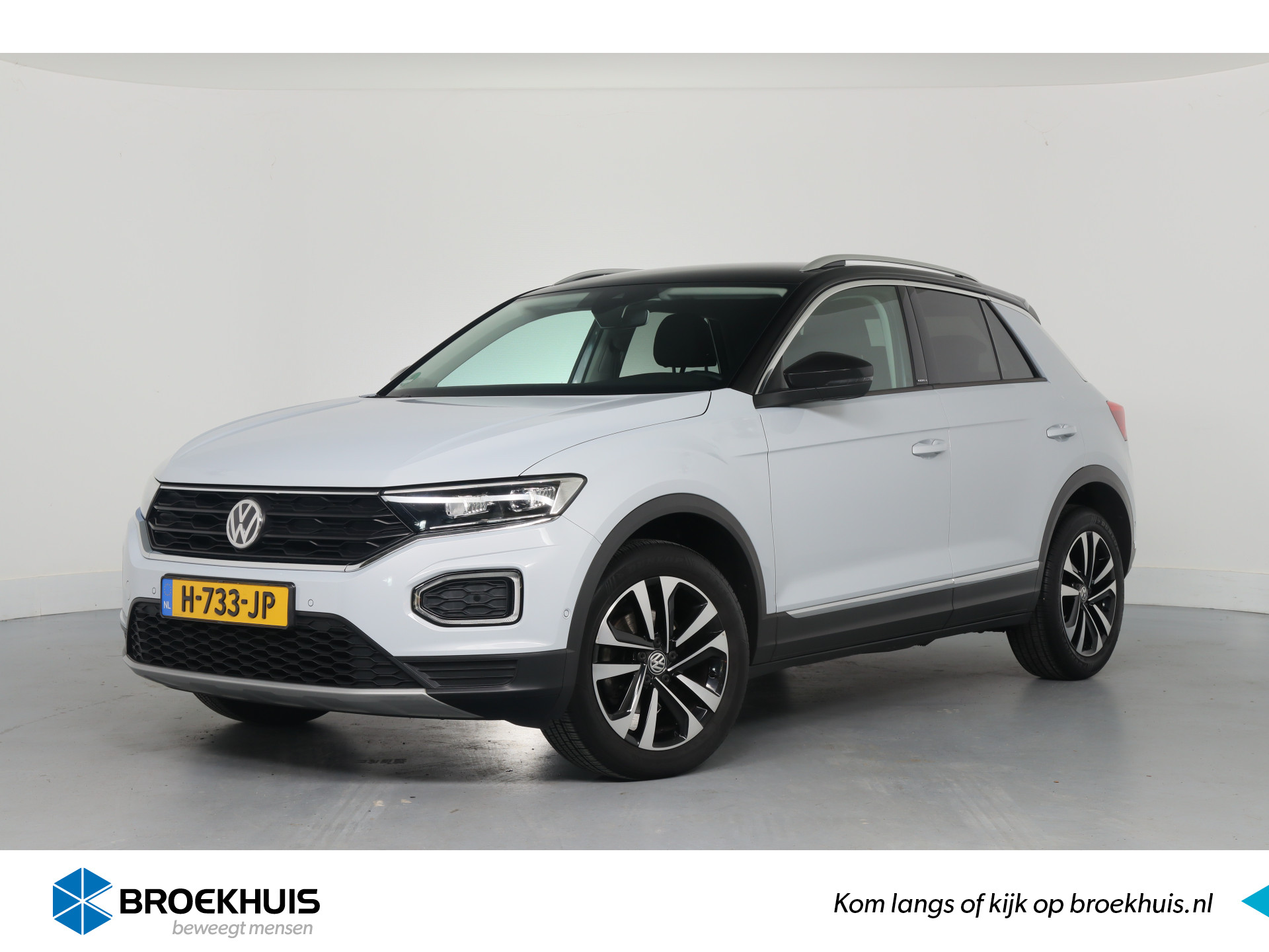 Volkswagen T-Roc 1.5 TSI Sport | Dealer Onderhouden! | Trekhaak | Stoelverwarming | Clima | Navi | LED | Cruise Adaptive | Parkeersensoren V+A