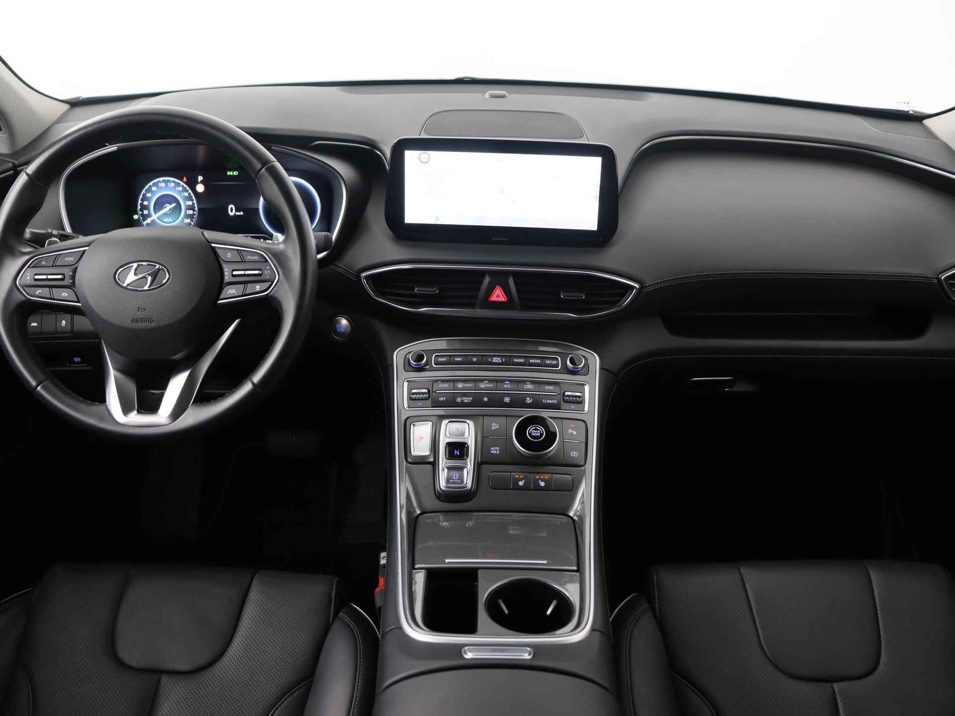 Hyundai Santa Fe 1.6 T-GDI HEV Comfort Smart 7PERSOONS | OUTLET DEAL | Leer | Stoelverwarming | Navigatie | Camera | - 10/33