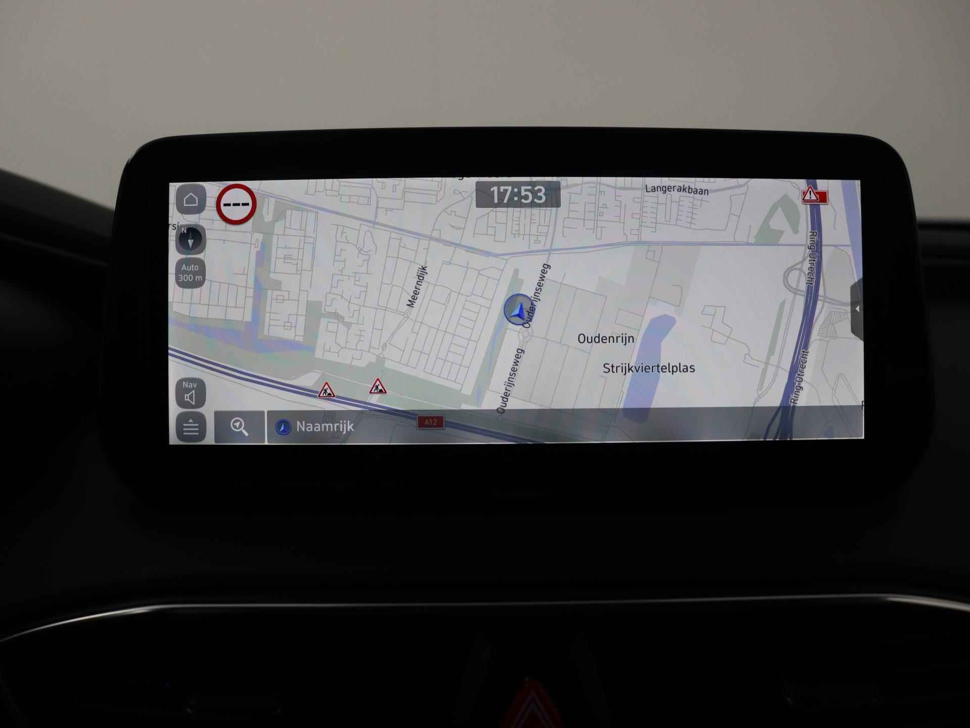 Hyundai Santa Fe 1.6 T-GDI HEV Comfort Smart 7PERSOONS | OUTLET DEAL | Leer | Stoelverwarming | Navigatie | Camera | - 15/33