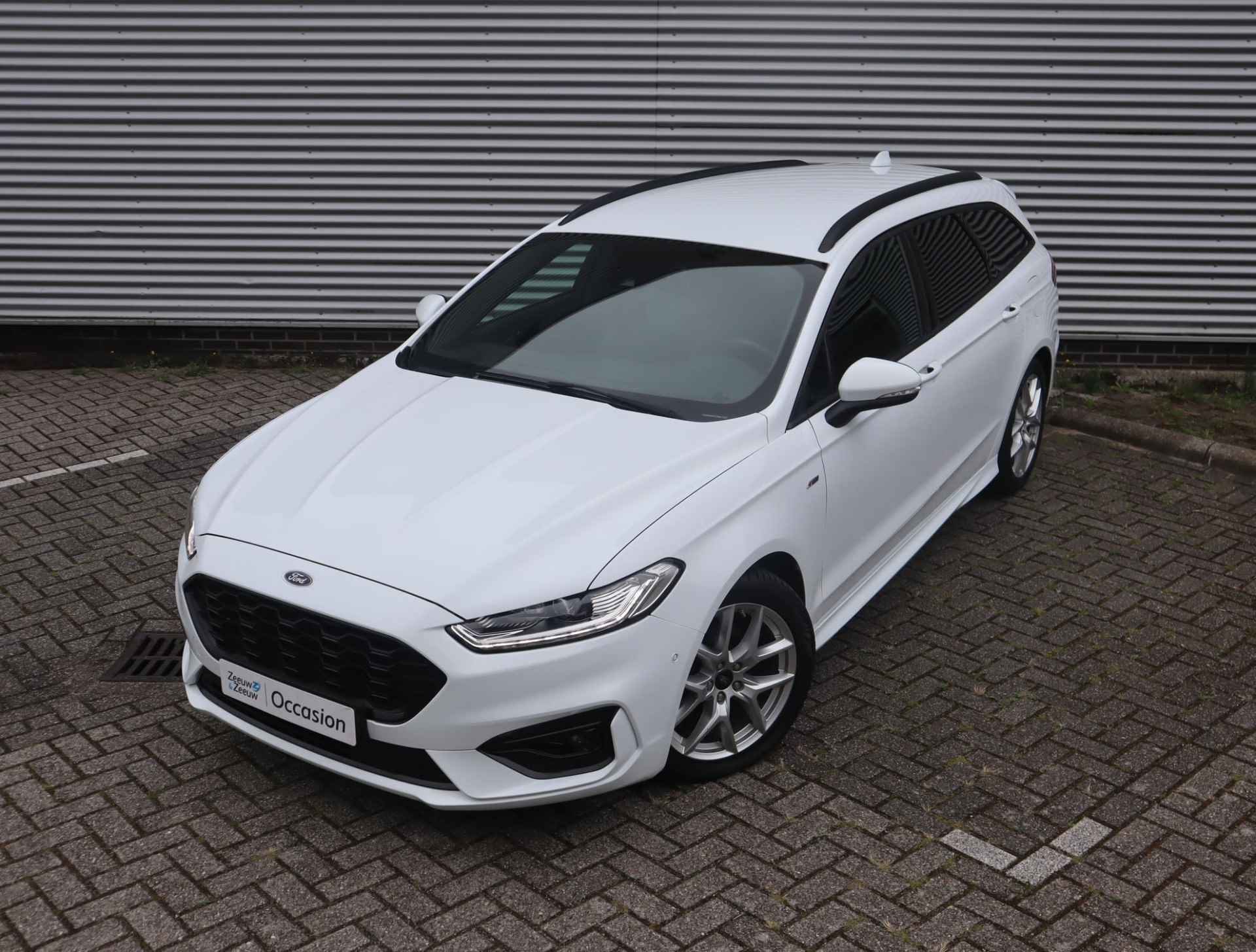 Ford Mondeo Wagon 2.0 IVCT HEV ST-Line | Elektrische Trekhaak | Elektrisch verstelbare voorstoelen | Halfleren bekleding |Stuur- Stoel en Voorruitverwarming | Camera | Apple Carplay & Android Auto | Parkeersensoren voor en achter | Keyless - 2/67