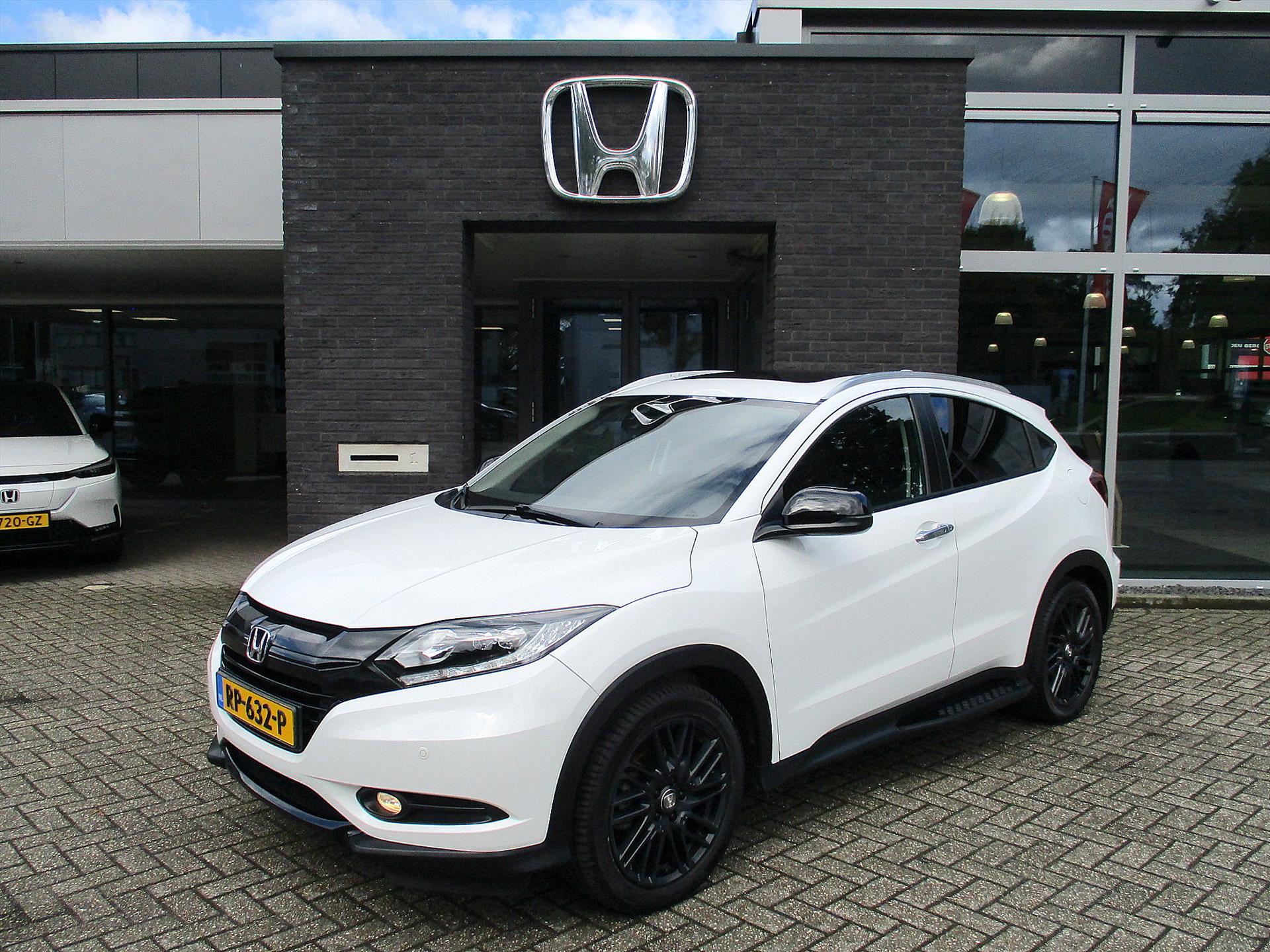 Honda HR-V 1.5 i-VTEC  CVT Executive BLack Edition | Rijklaar