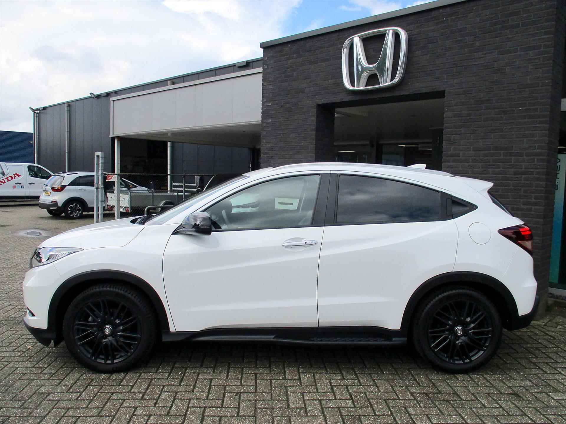 Honda HR-V 1.5 i-VTEC  CVT Executive BLack Edition | Rijklaar - 2/19