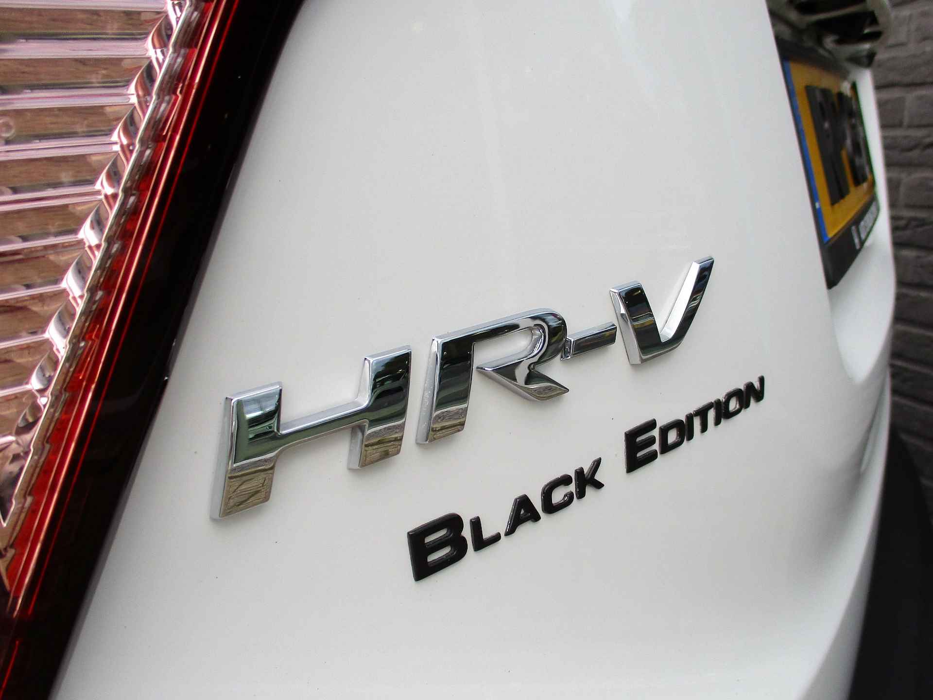 Honda HR-V 1.5 i-VTEC  CVT Executive BLack Edition | Rijklaar - 5/19