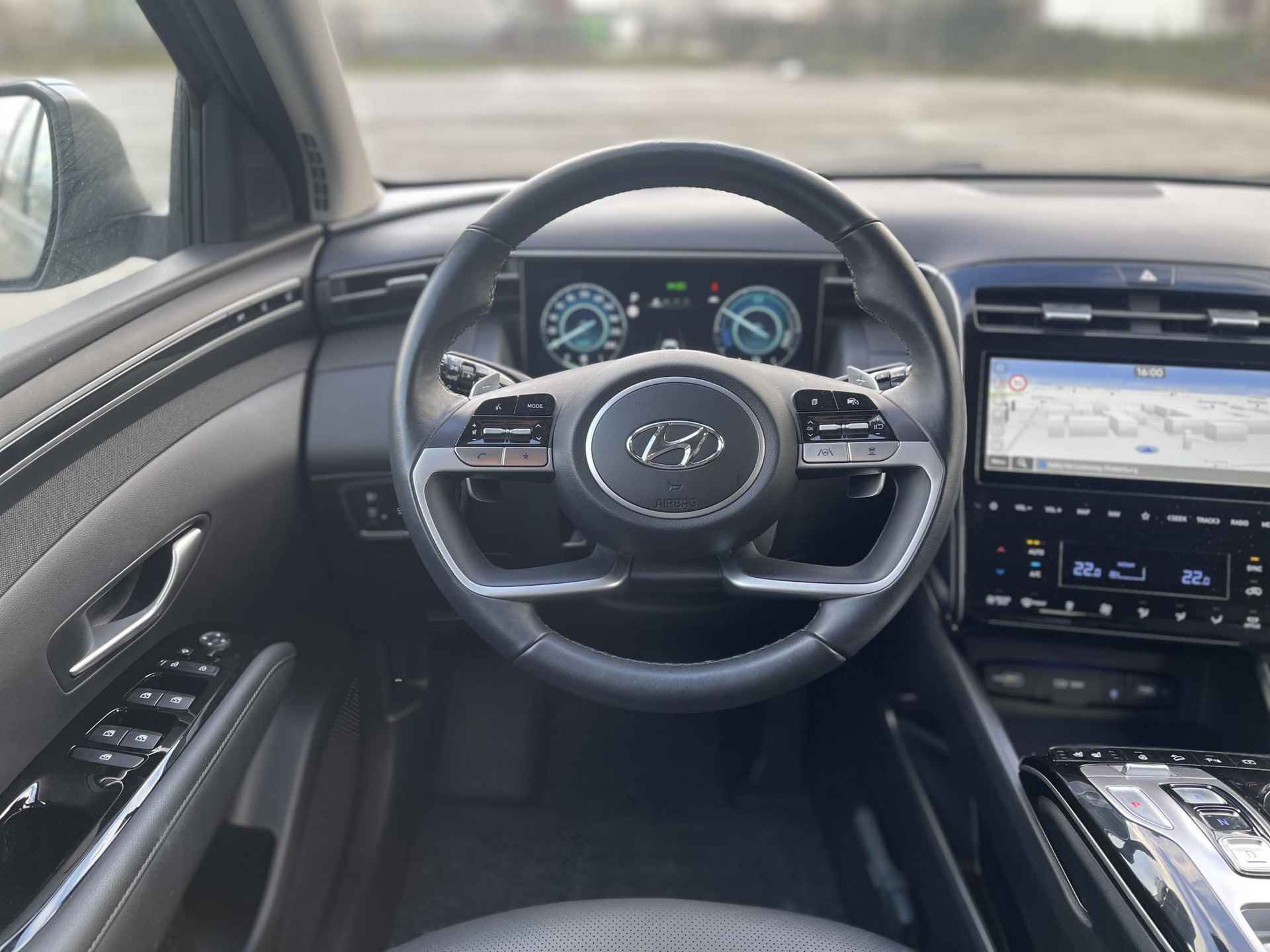 Hyundai Tucson 1.6 T-GDI HEV Premium | Vol-Leder | Digitaal Instrumentenpaneel | Adapt. Cruise Control | Apple Carplay/Android Auto | Stoelverwarming | Dodehoek Detectie | 360° Camera | Rijklaarprijs! - 14/30