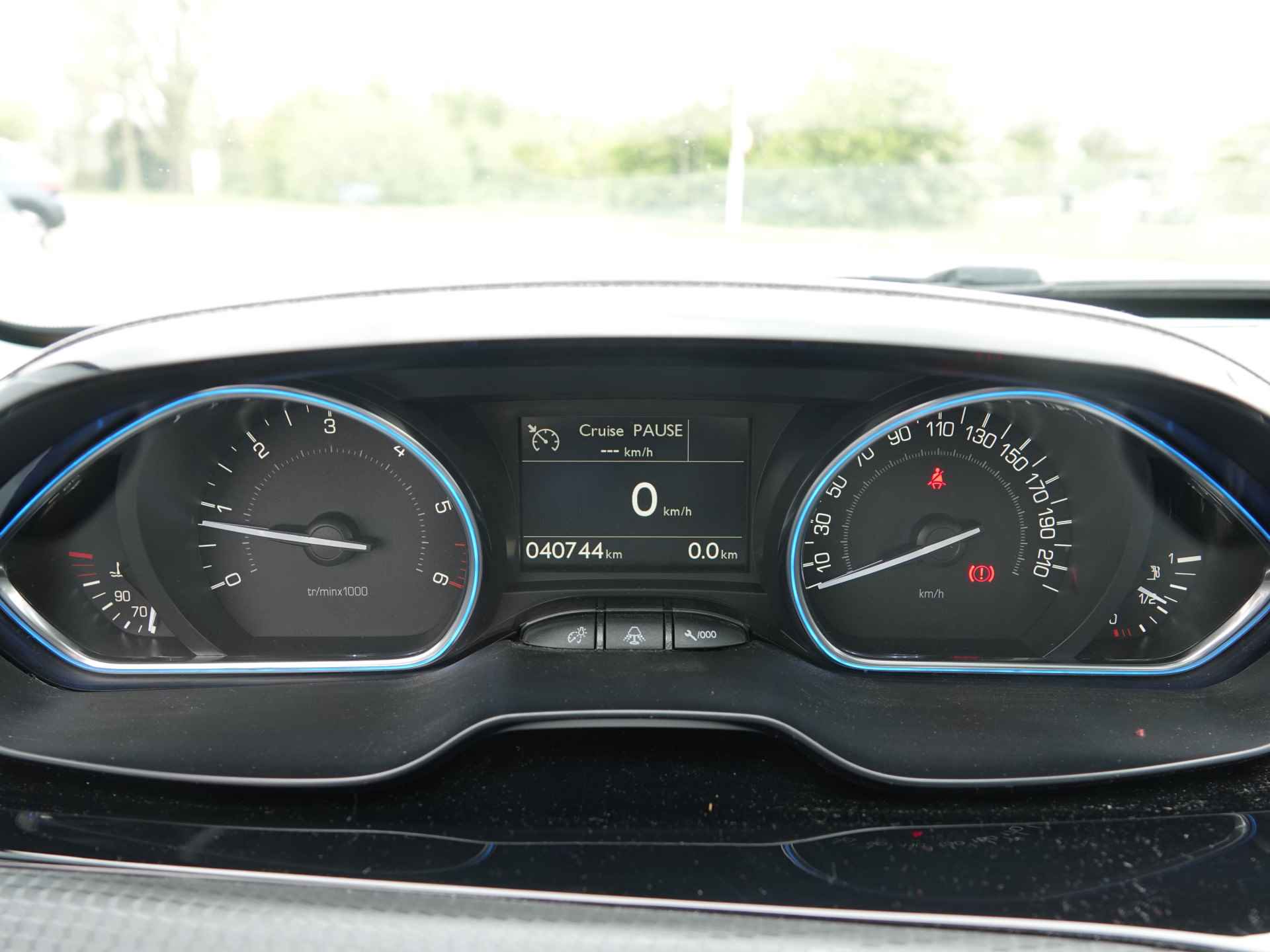 Peugeot 2008 1.5 BlueHDi 100PK Allure LAGE KM-STAND | PANO | H-LEER | NAVI - 15/27