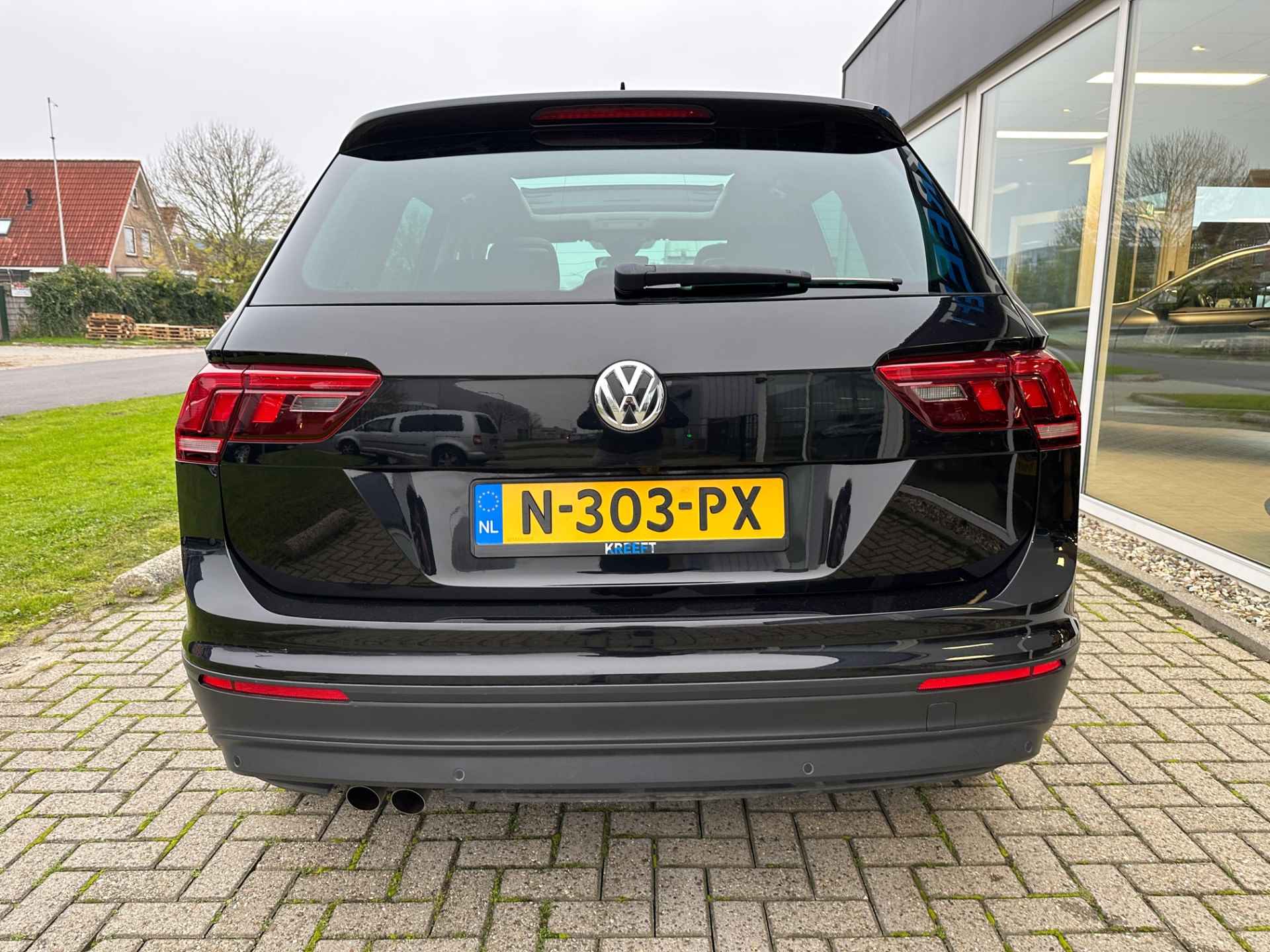 Volkswagen Tiguan 1.5 TSI ACT Comfortline Panorama | Navi | APP - 8/37