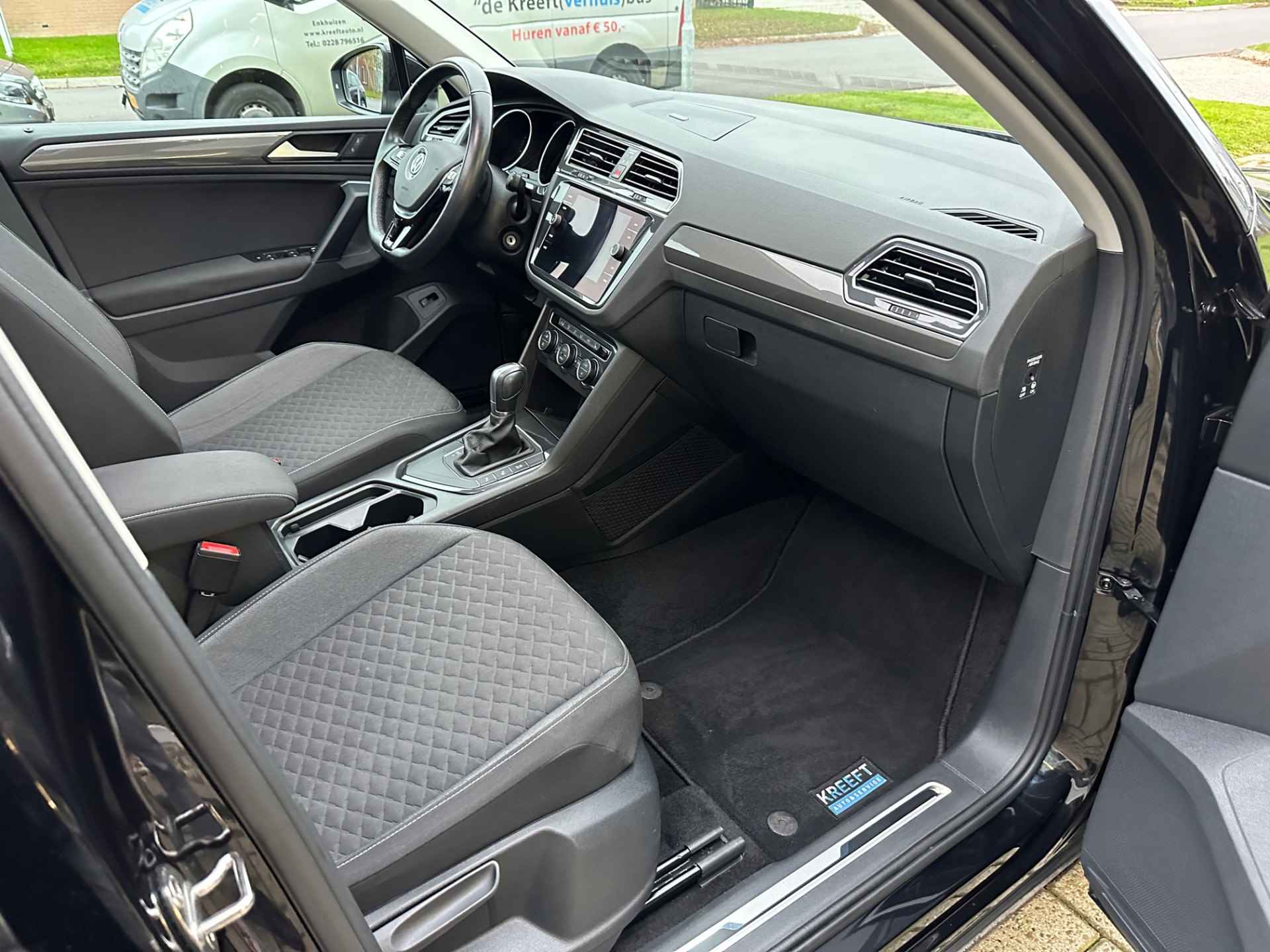 Volkswagen Tiguan 1.5 TSI ACT Comfortline Panorama | Navi | APP - 13/37