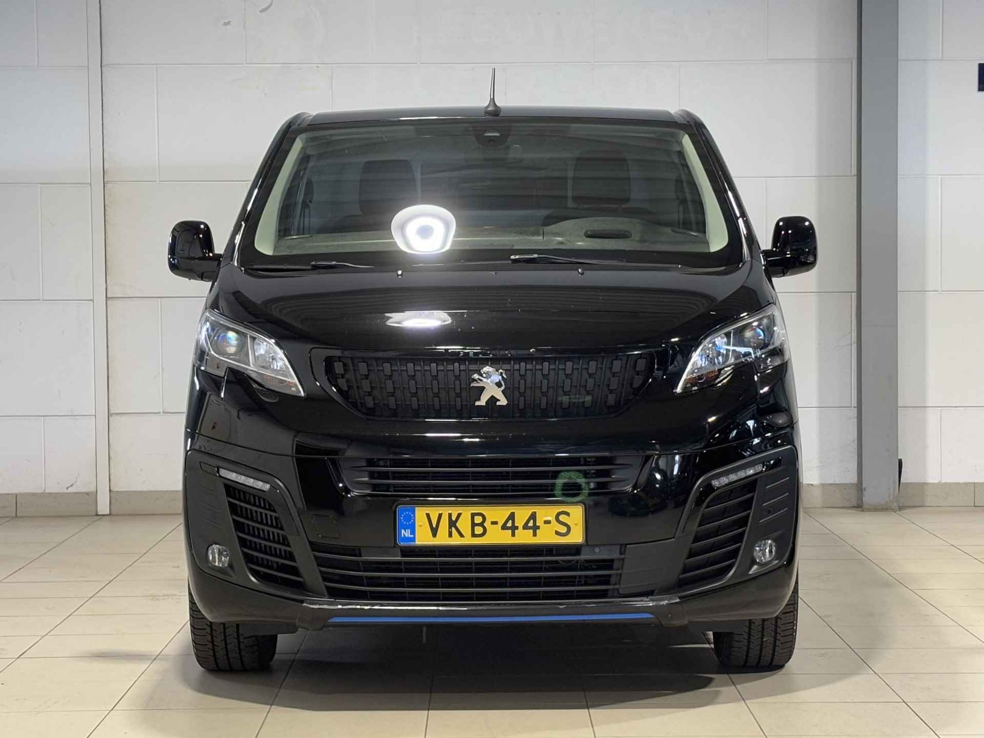 Peugeot Expert GB L2 Asphalt Sport Edition 2.0 BlueHDi 180pk EAT8 AUTOMAAT | BPM-VRIJ! | NAVI | 2 x SCHUIFDEUR | TREKHAAK | CAMERA | LEDER | XENON | ADAPTIVE CRUISE - 6/72